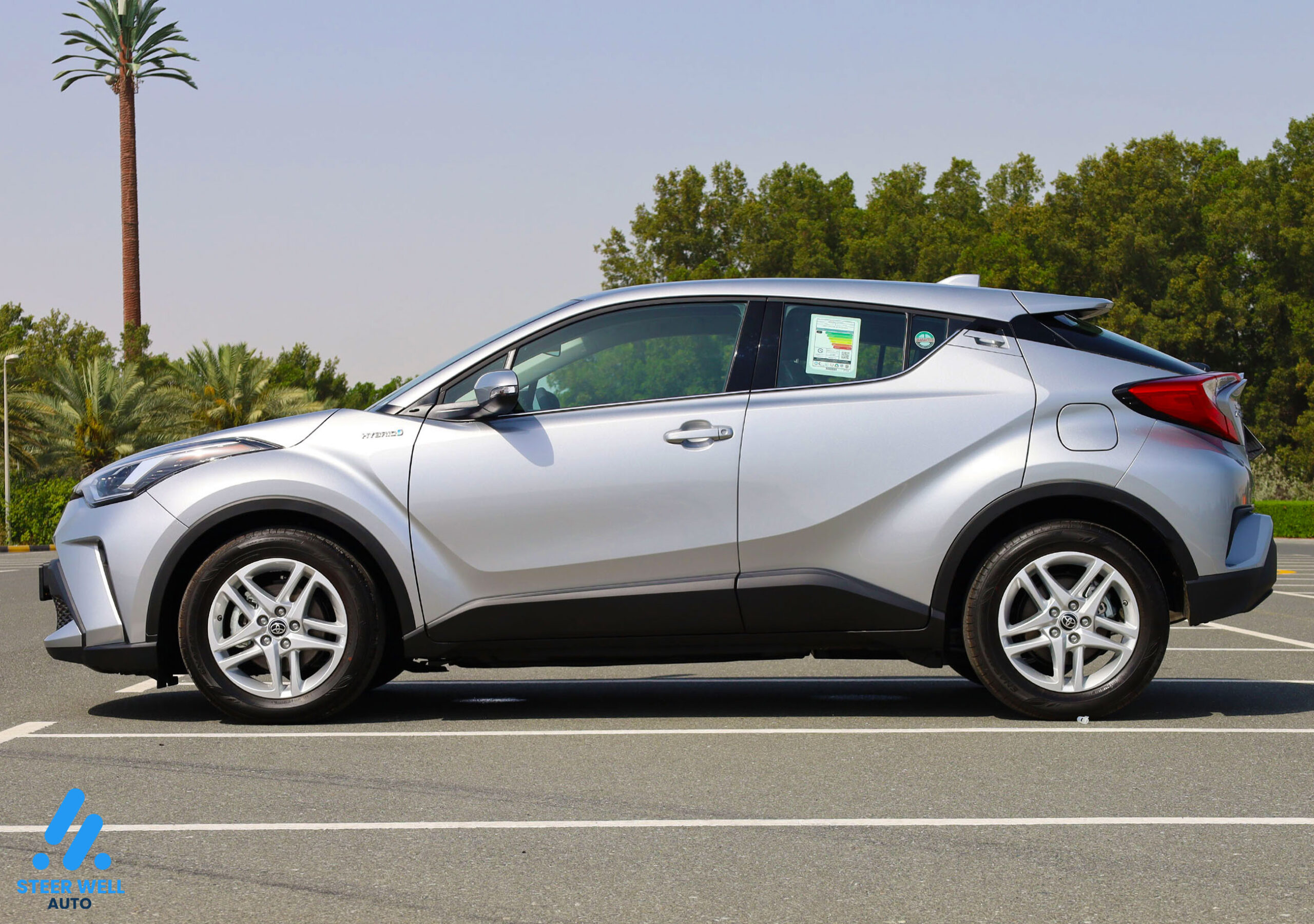 Toyota CHR Hybrid 2023 – Silver