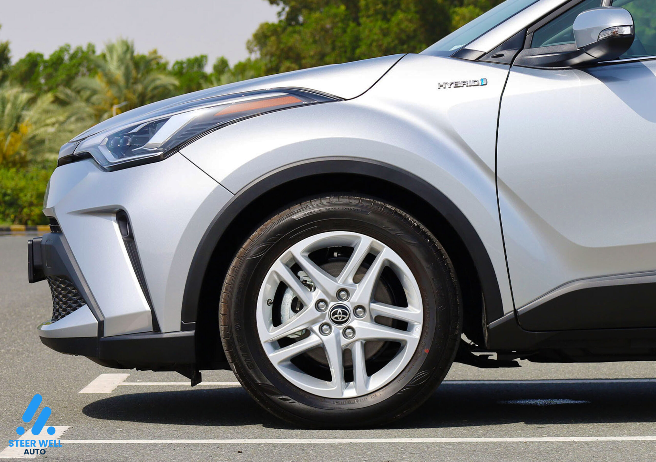 Toyota CHR Hybrid 2023 – Silver