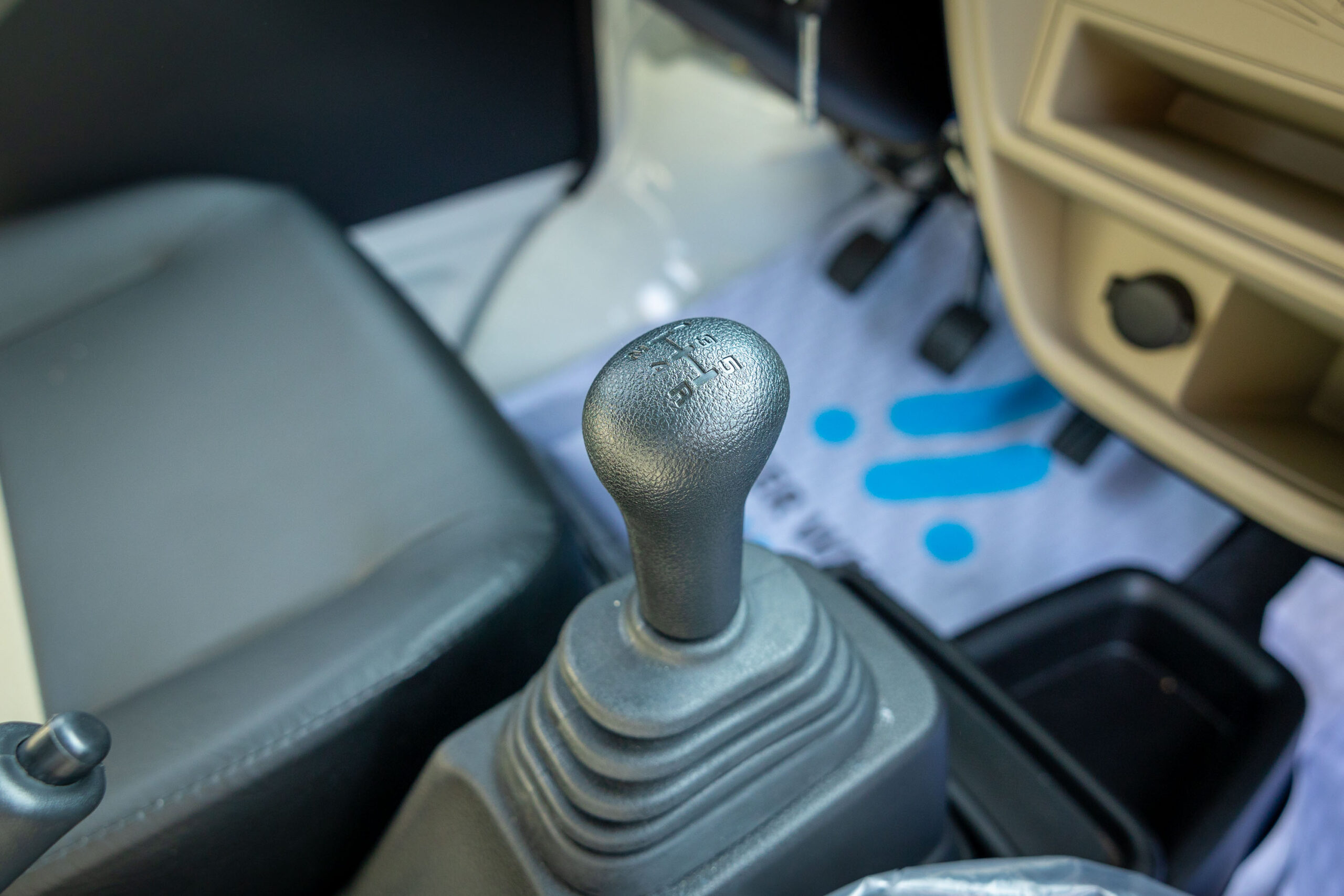 Suzuki EECO Passenger Van 2024- White