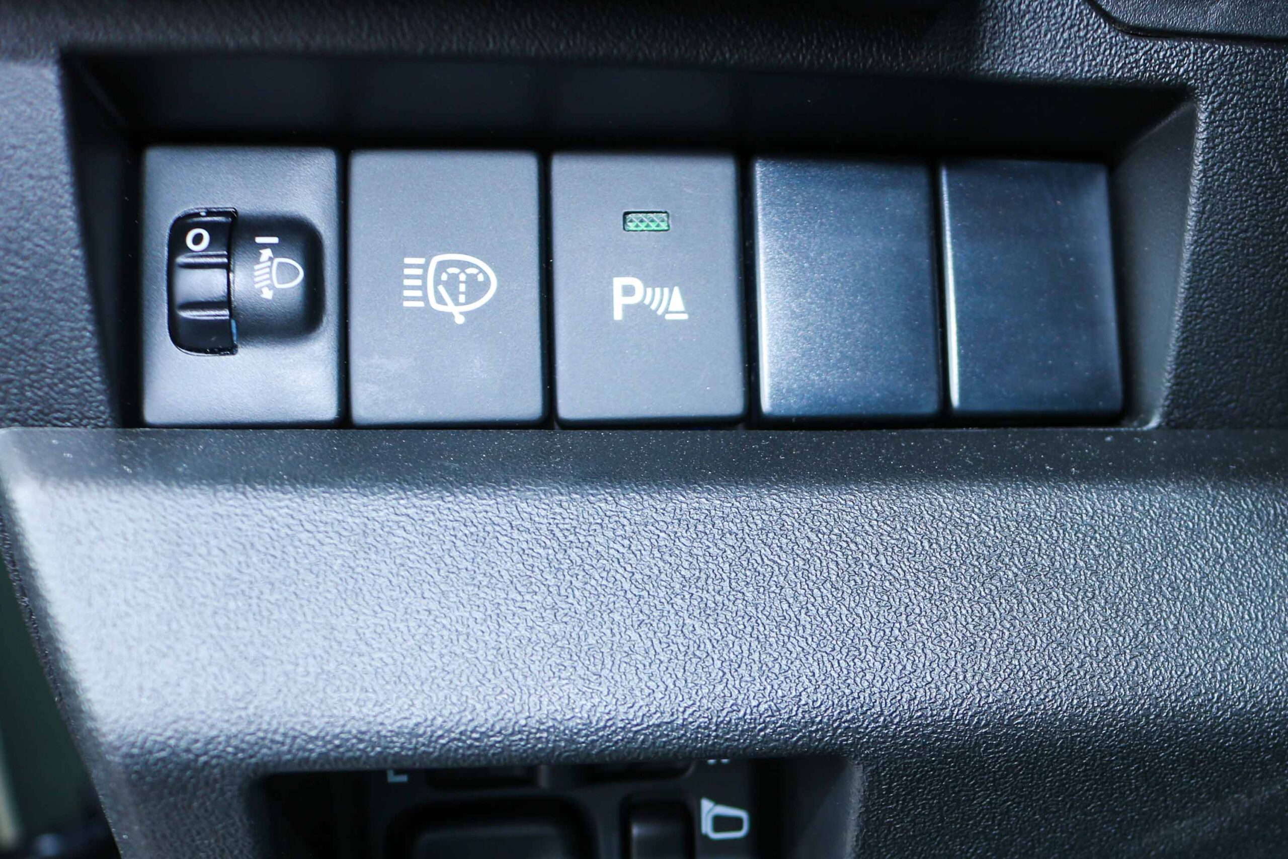 2025 Suzuki Jimny GLX – Green –