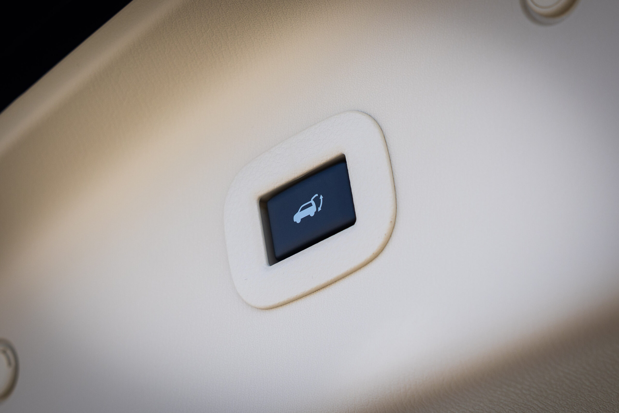 2024 Nissan Patrol LE Titanium – White