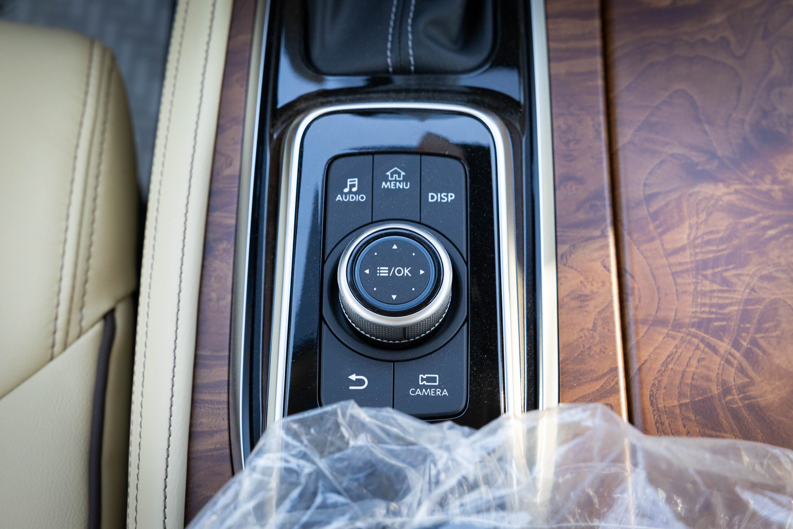 2024 Nissan Patrol LE Titanium – White