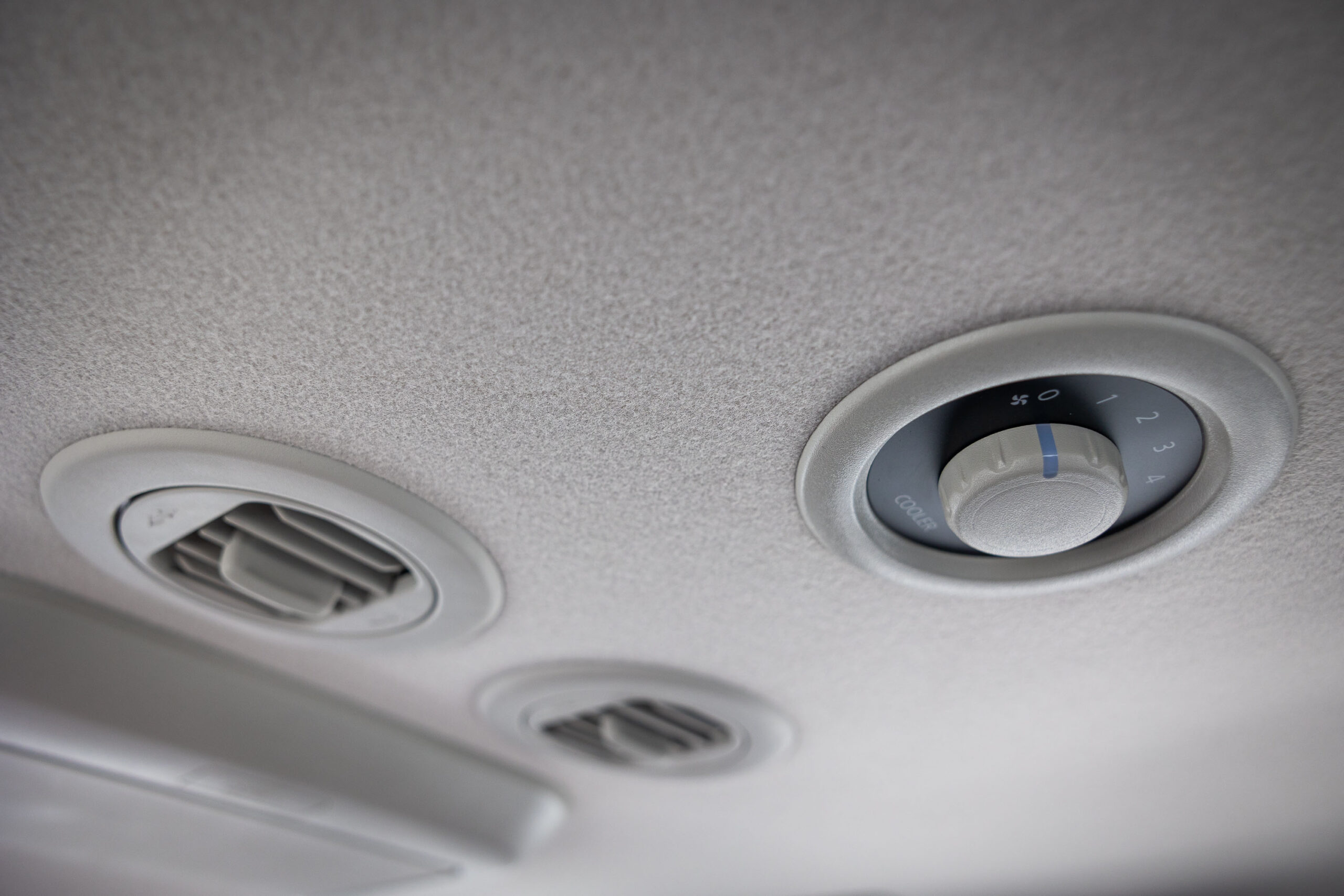 Nissan X-Terra 2023 – White