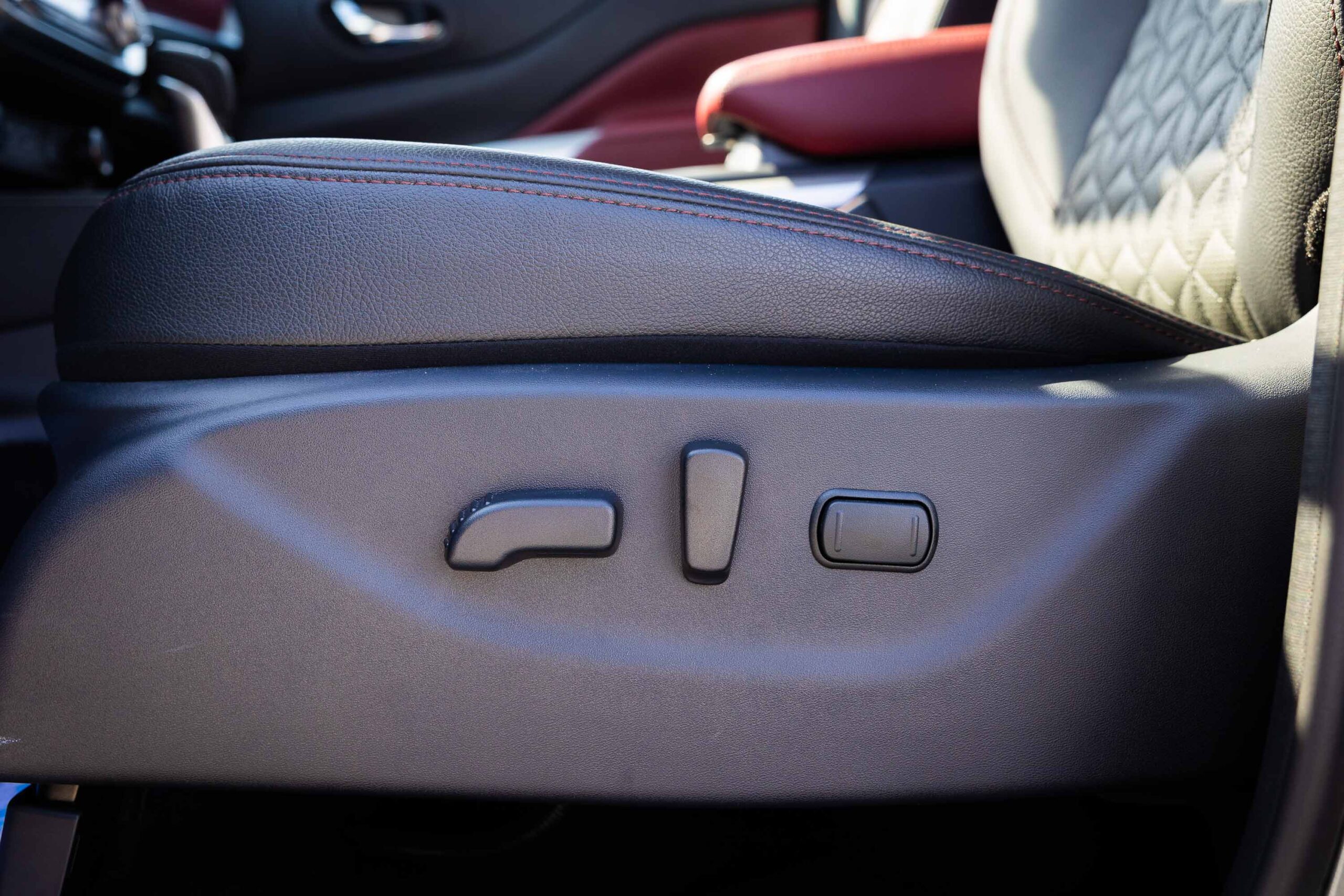 Nissan XTerra 2023- Grey