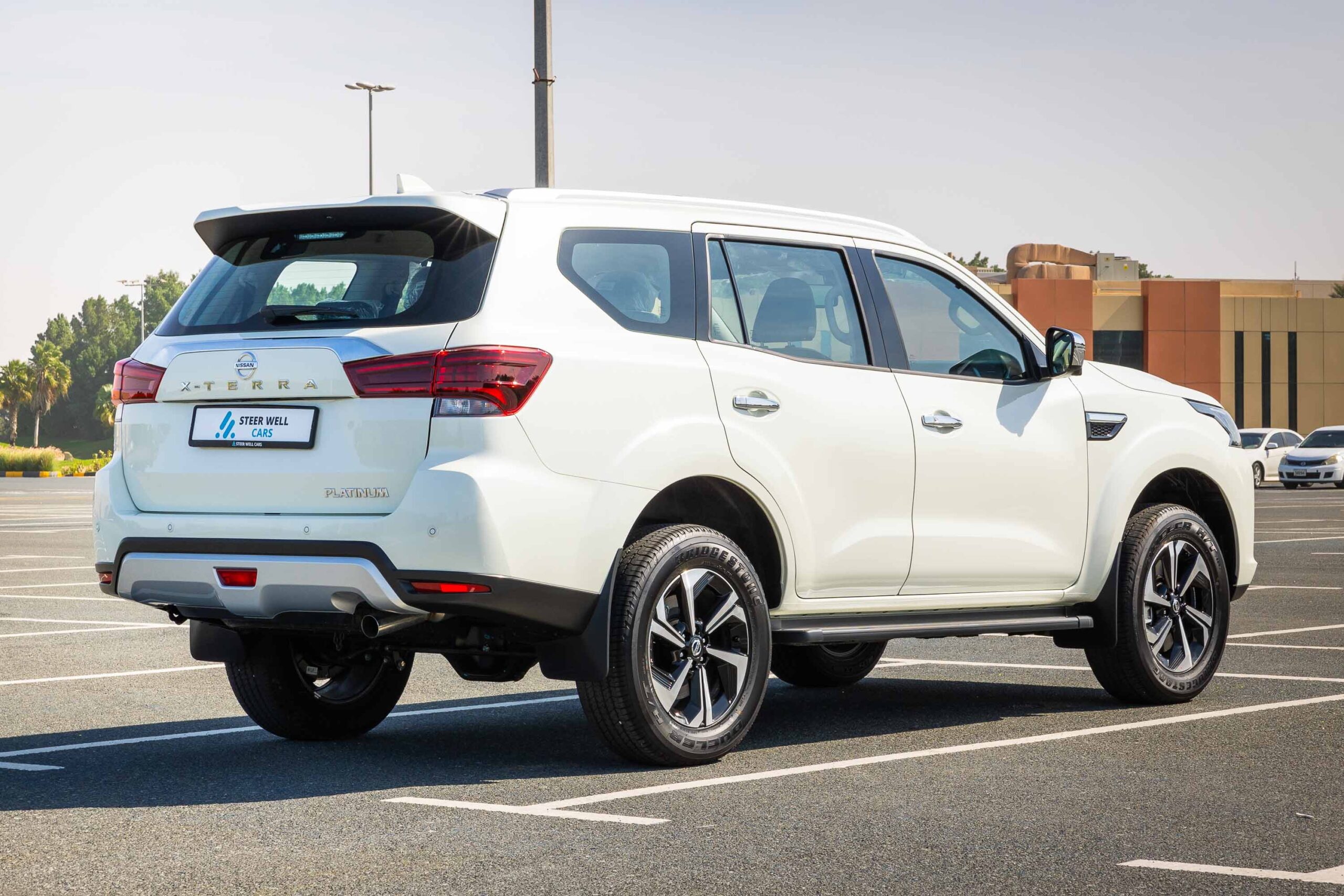 Nissan X-Terra 2023 – White