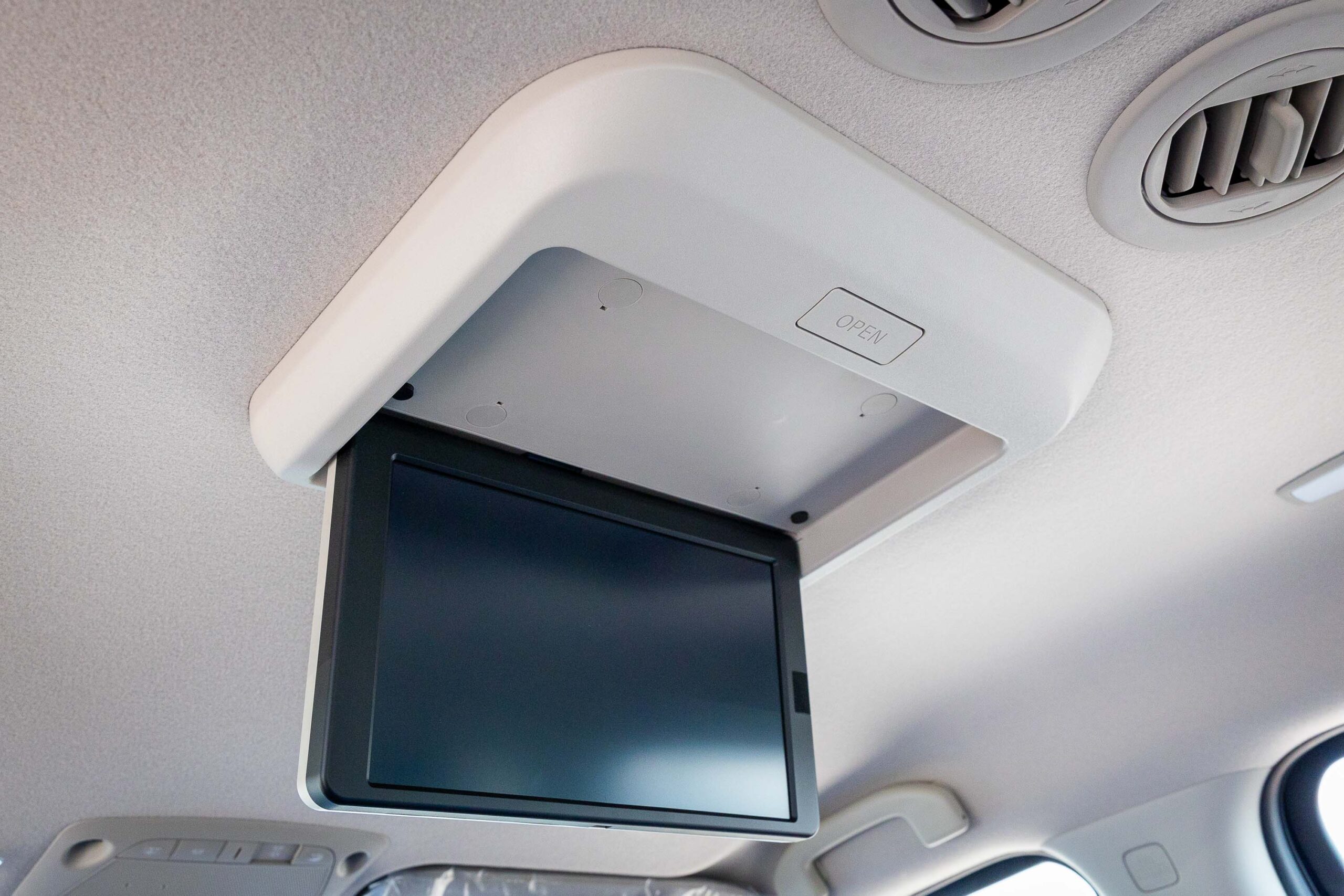 Nissan X Terra 2023 Platinum – Silver