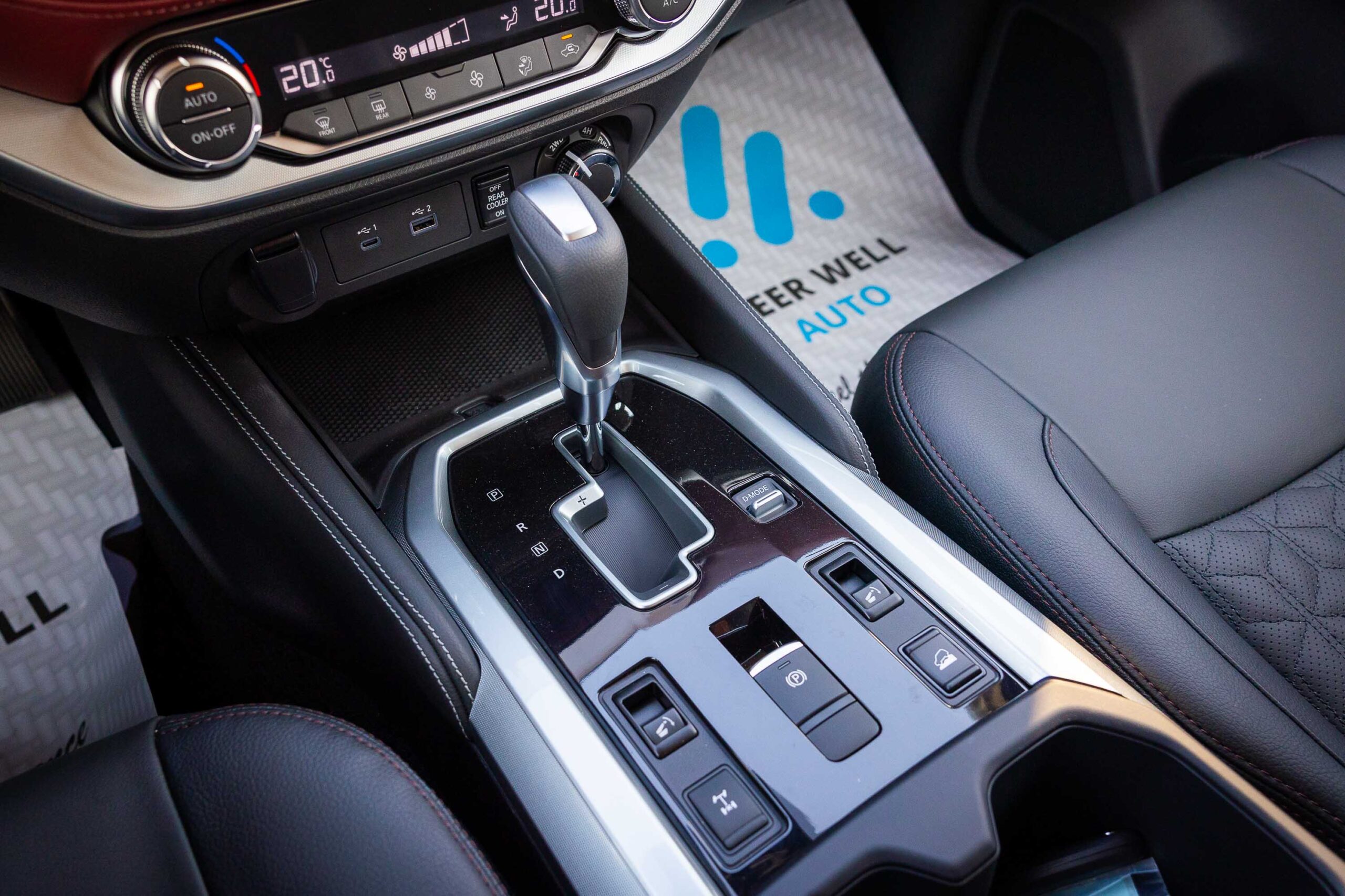 2023 Nissan X-Terra Platinum – White