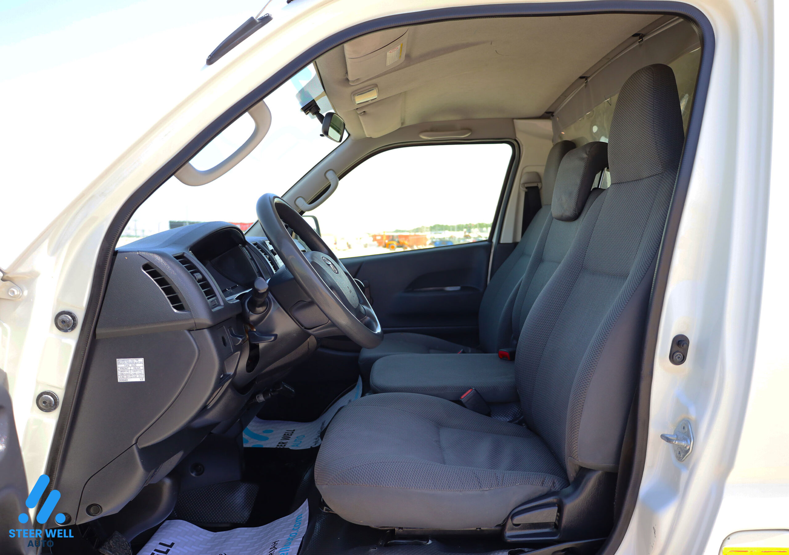 Dry Delivery Van For Sale In UAE