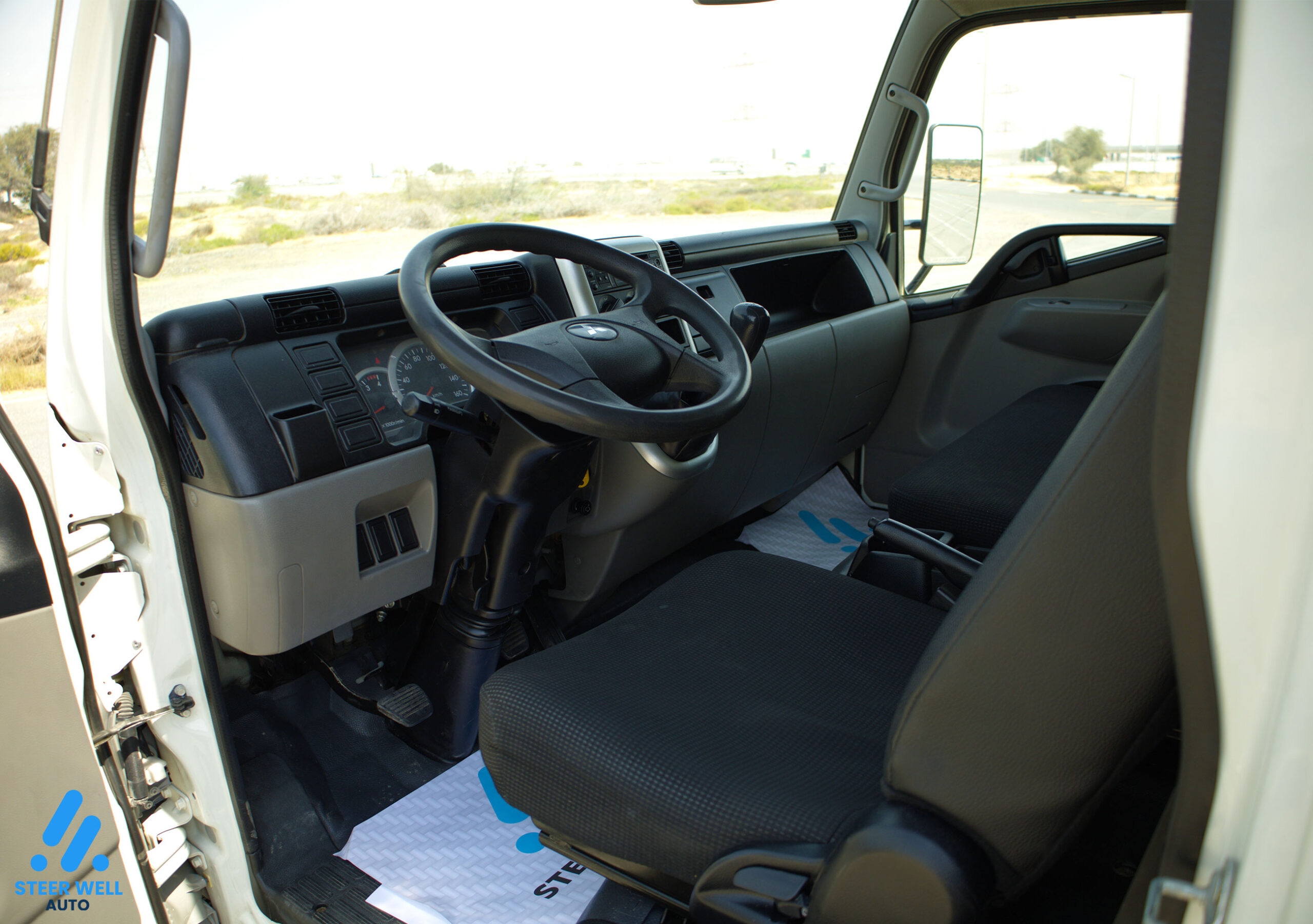 dry box truck for sale in uae