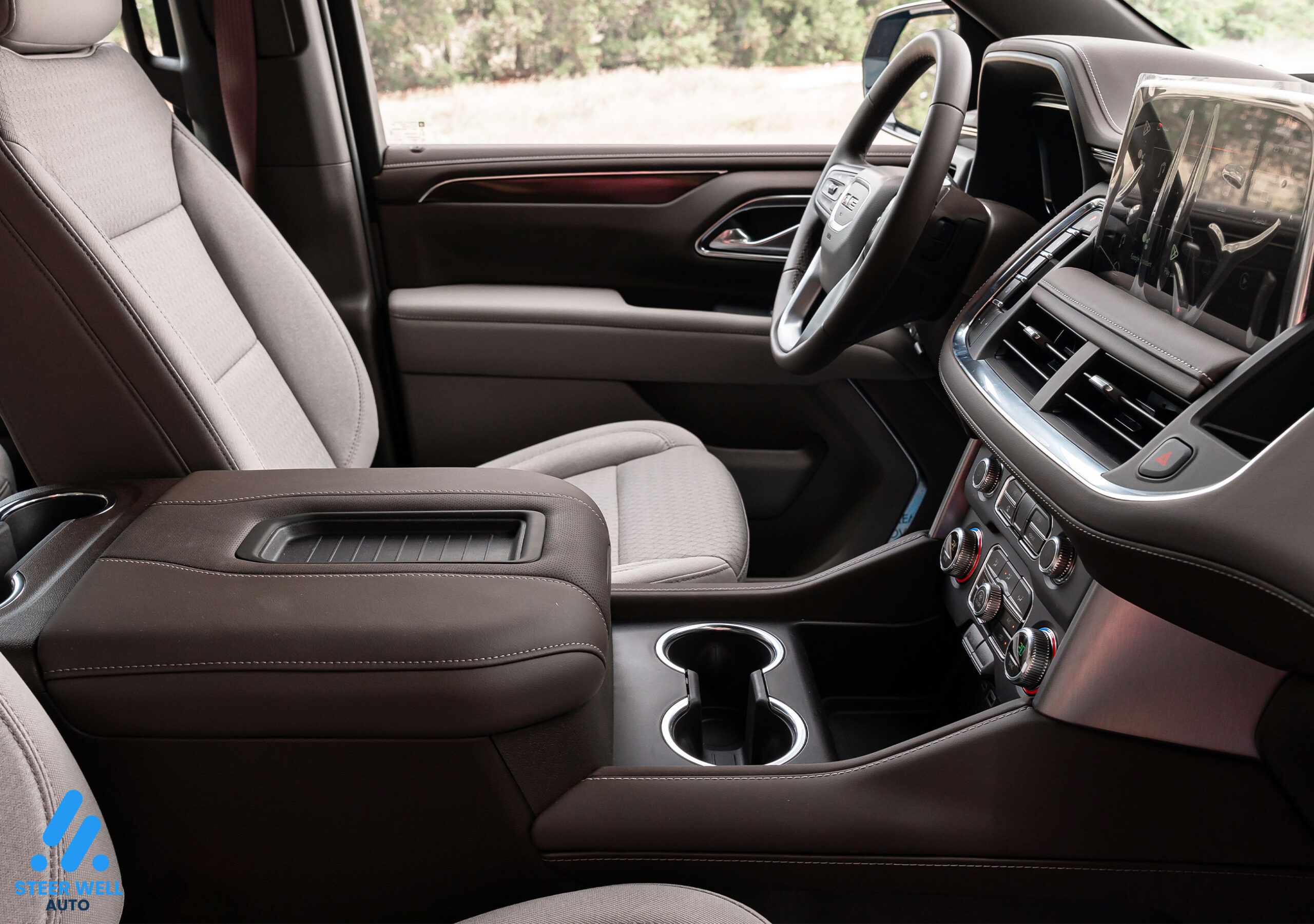 2024 GMC Yukon SLE – Black