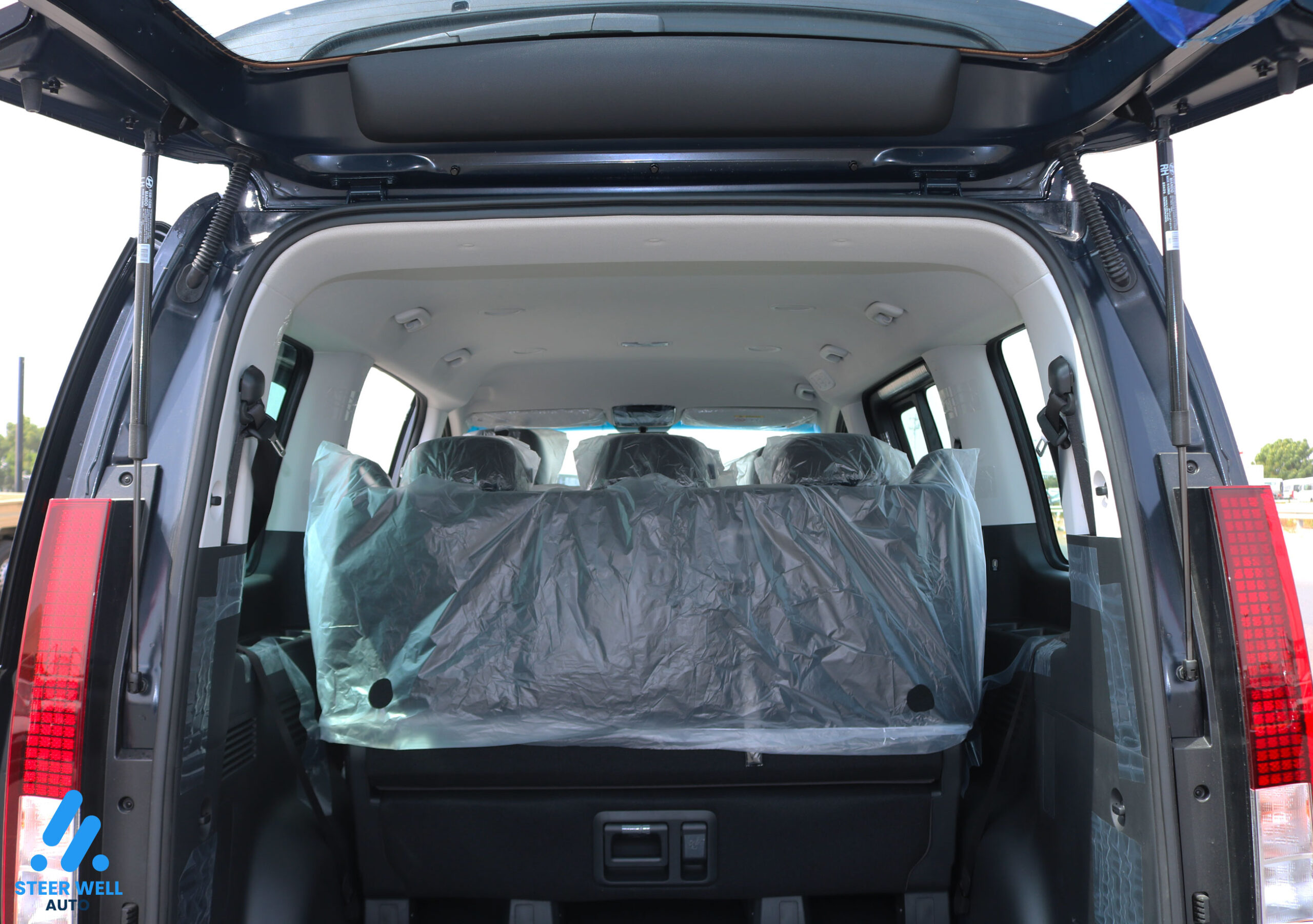 2024 Hyundai Staria For Sale In UAE