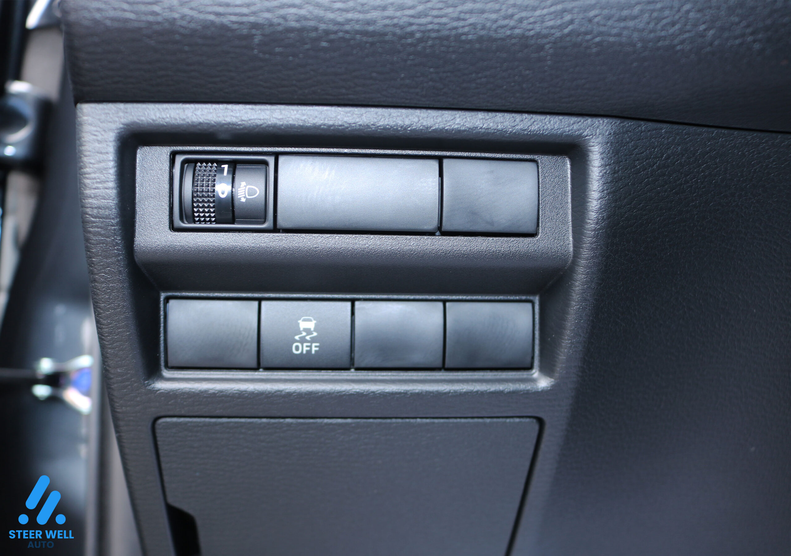 Mitsubishi Triton For Sale In UAE