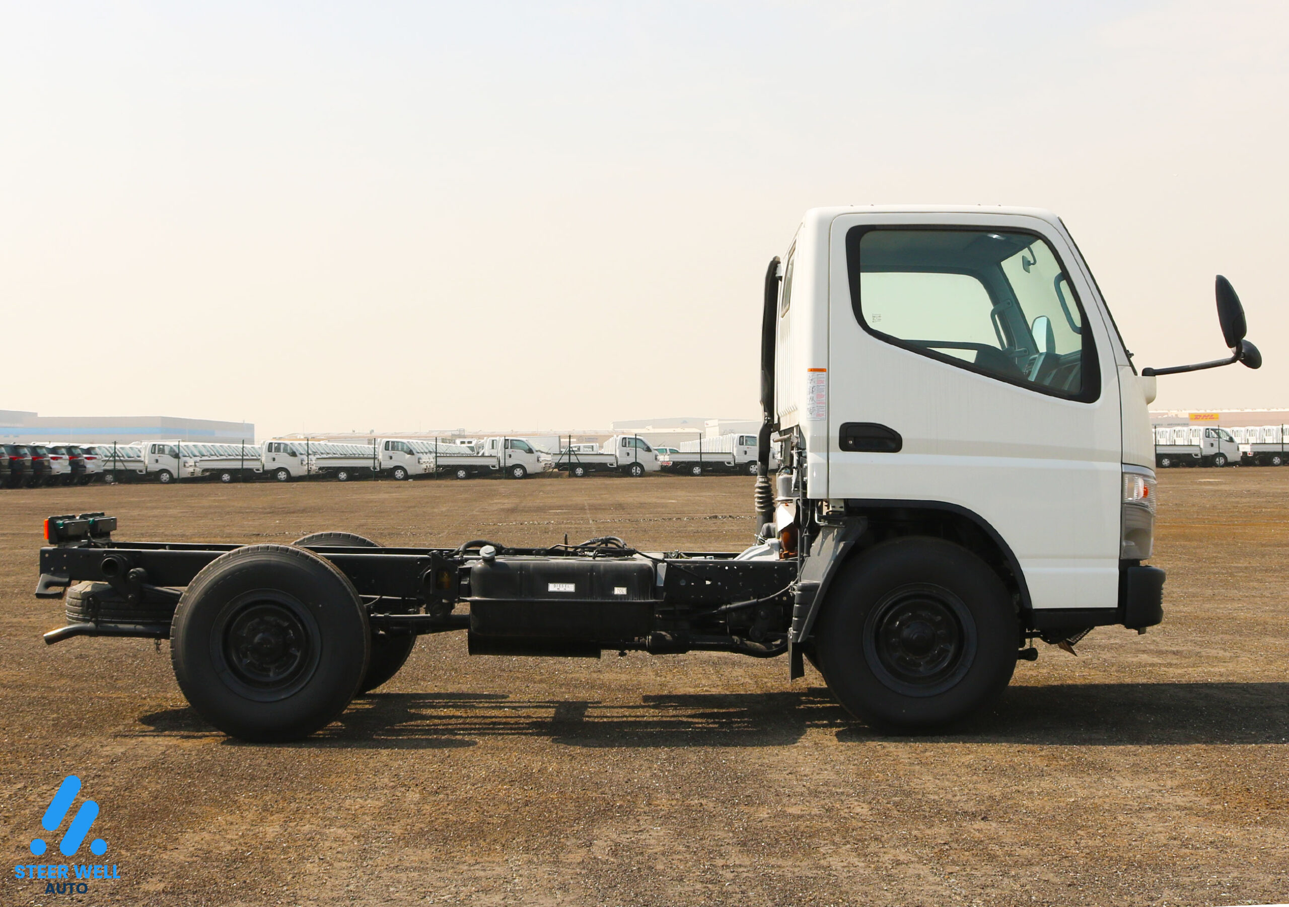 2023 Mitsubishi Canter 4D33  White