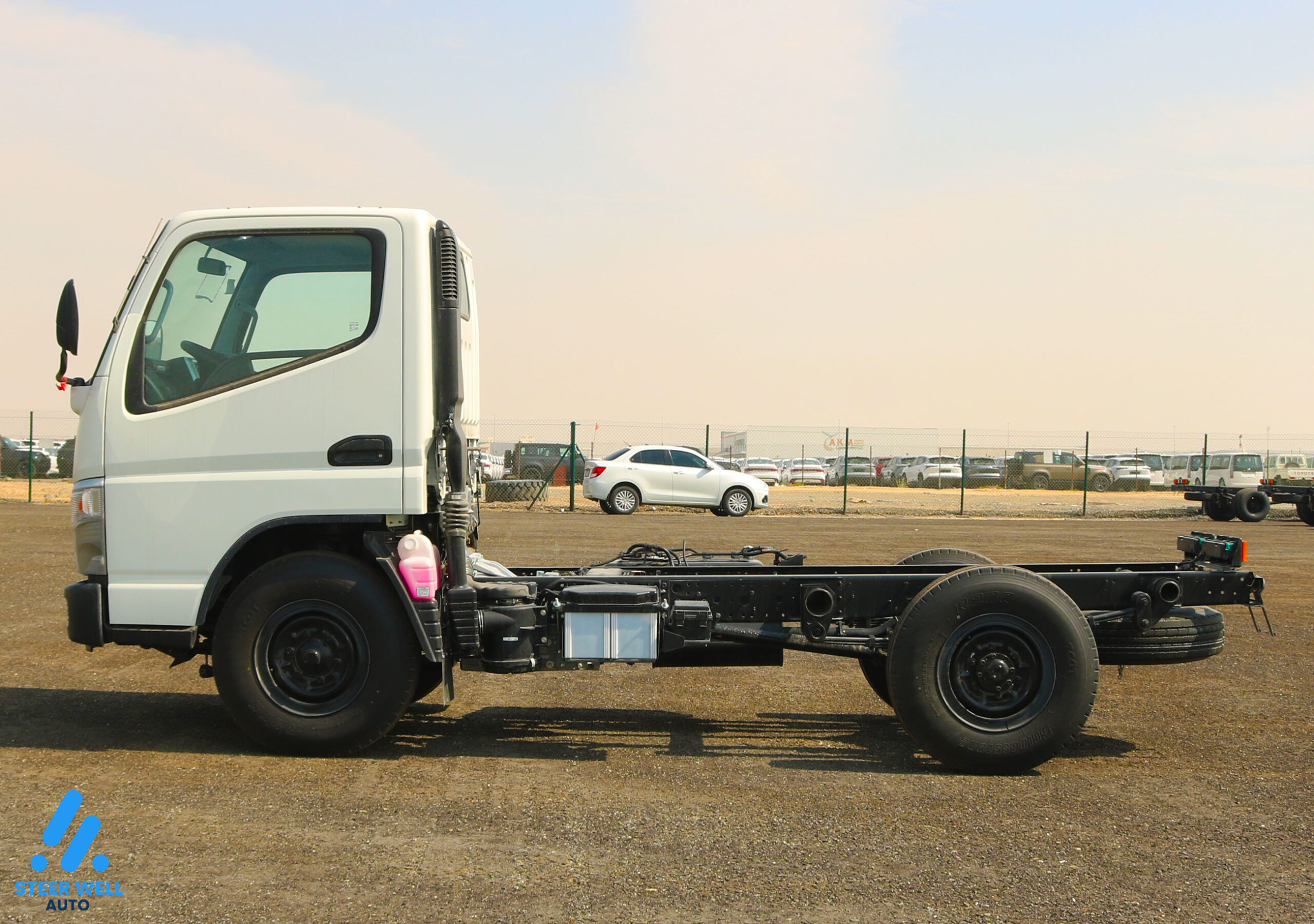 2023 Mitsubishi Canter 4D33  White