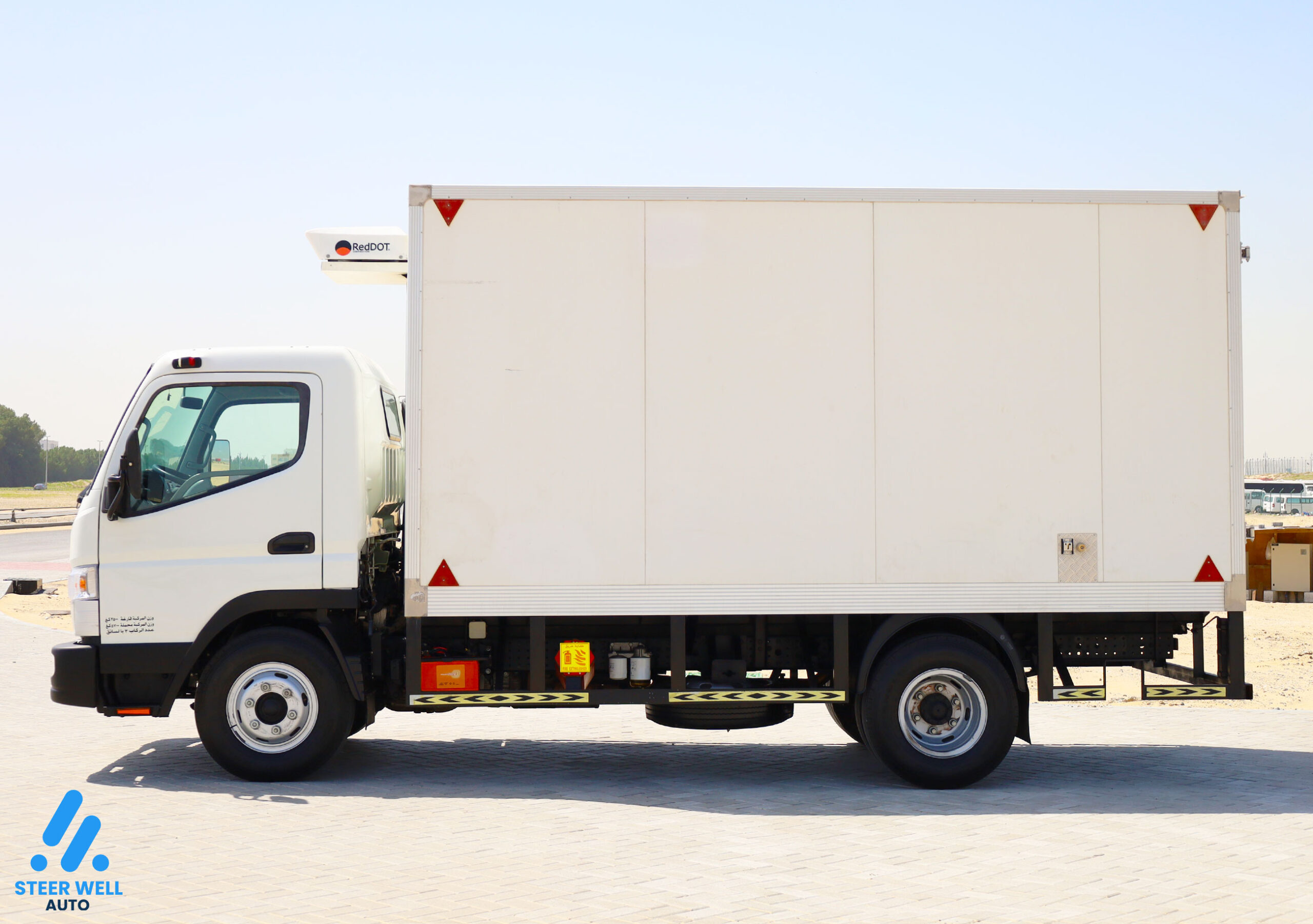 Chiller Dry Box truck For Sale In UAE