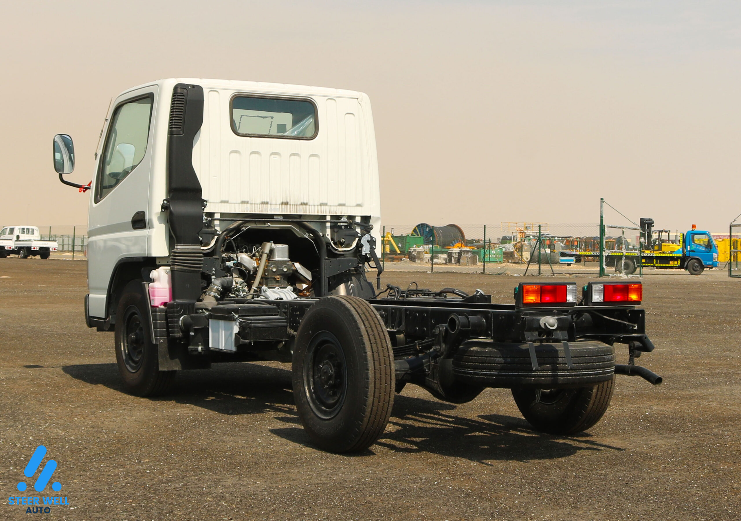 2023 Mitsubishi Canter 4D33  White