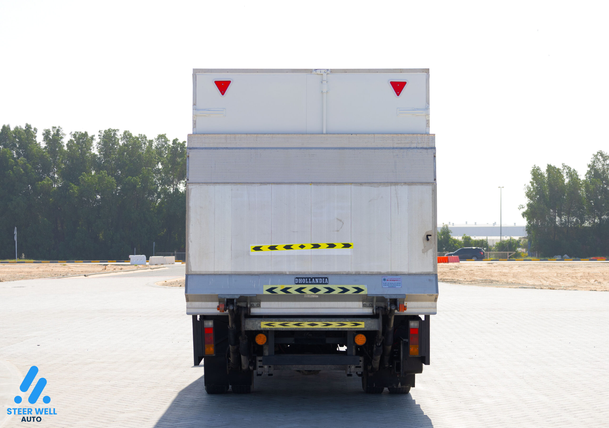 Box trucks for sale In UAE