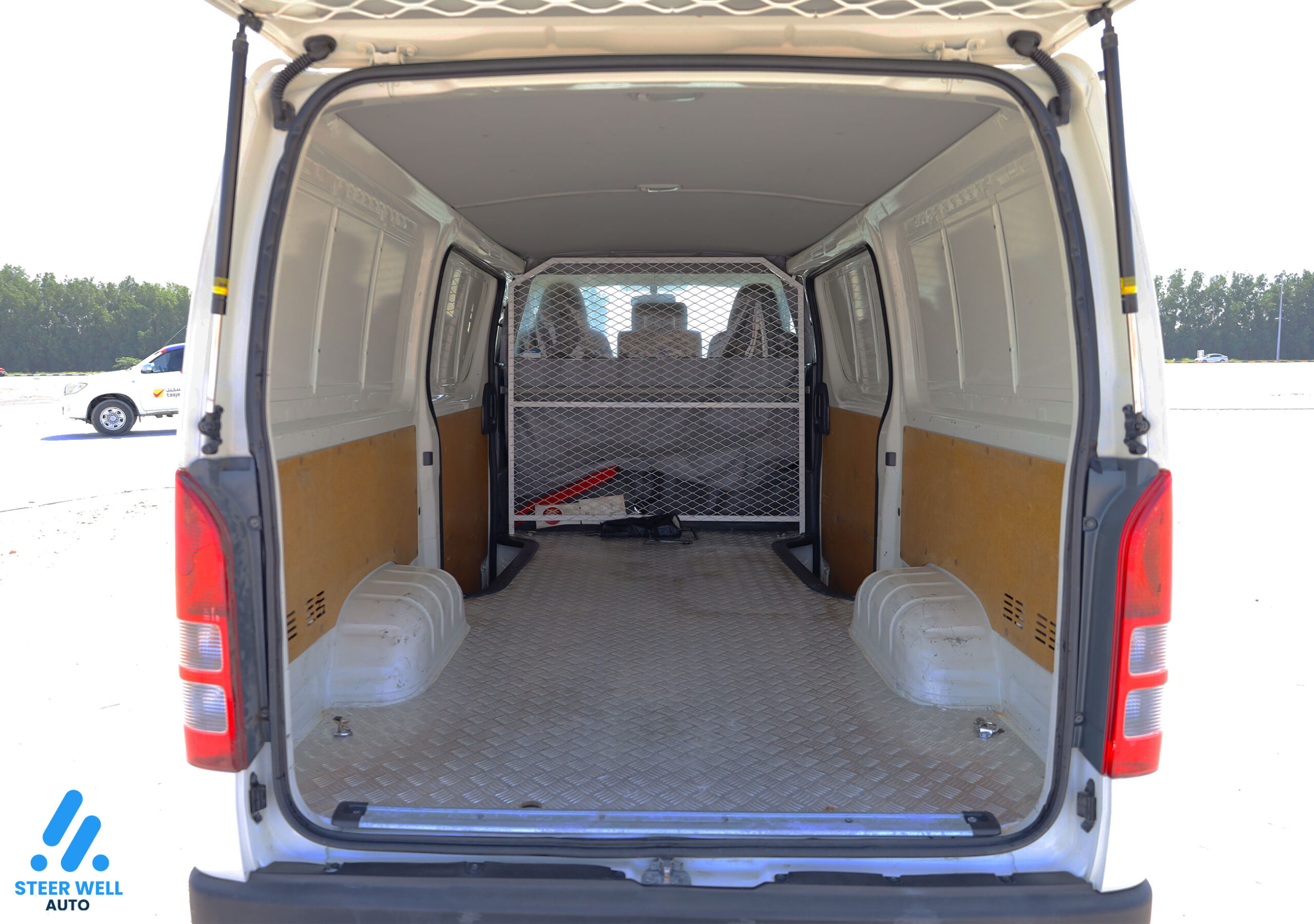 Dry Delivery Van For Sale In UAE