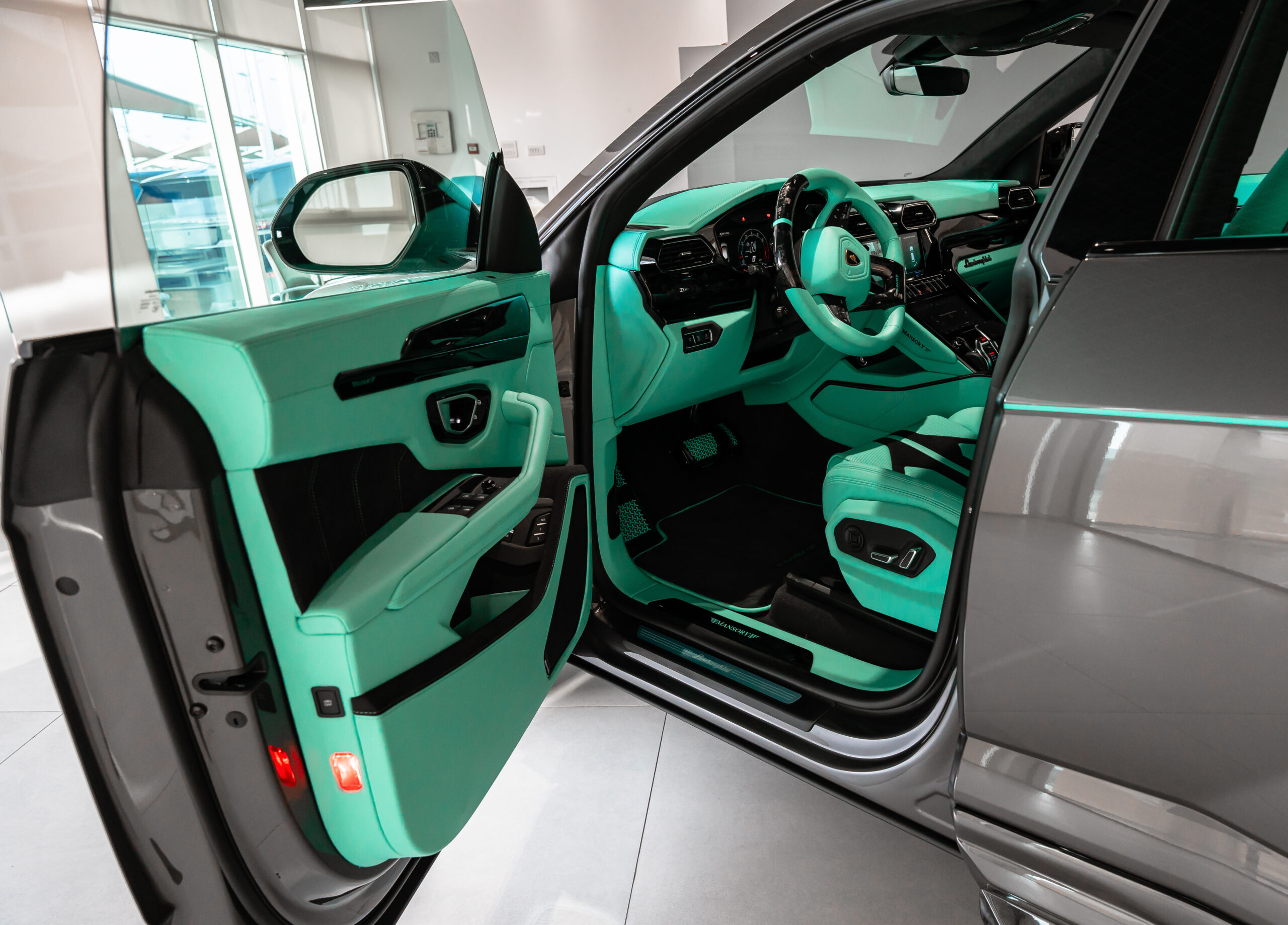 2023 Lamborghini Urus S