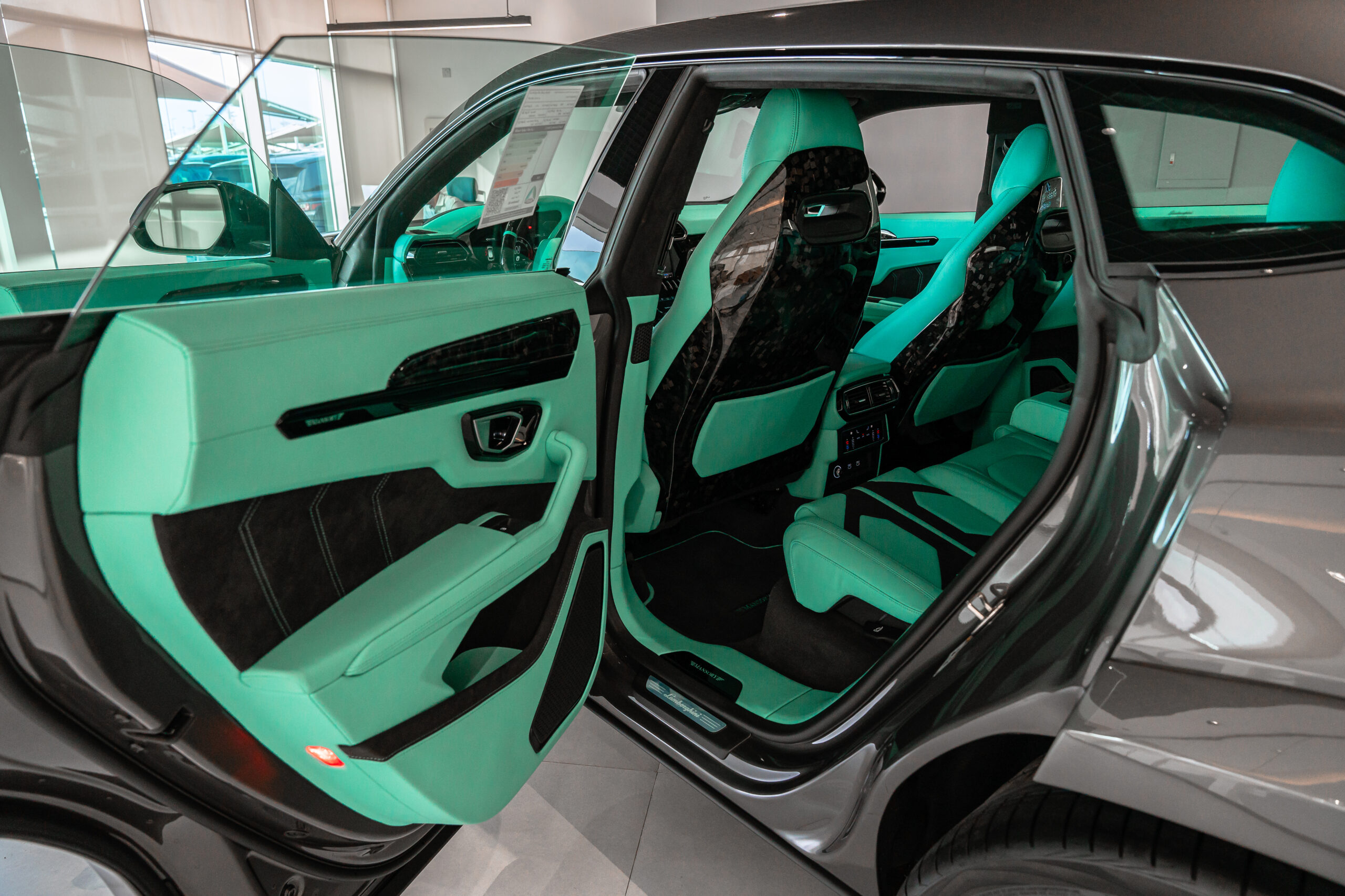 2023 Lamborghini Urus S