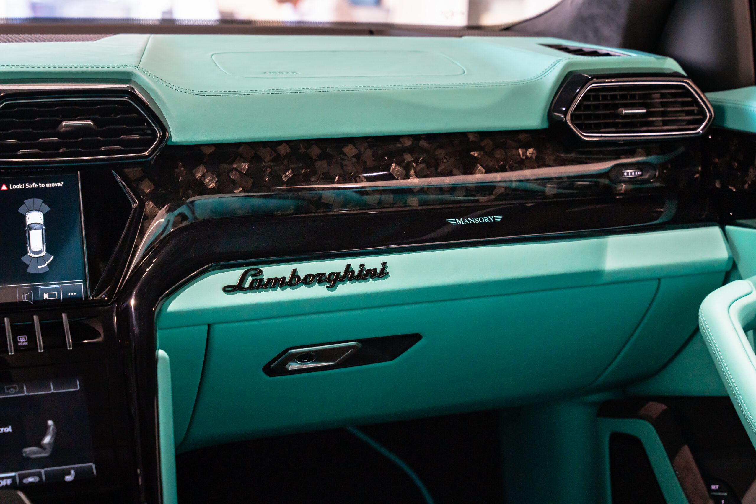 2023 Lamborghini Urus S