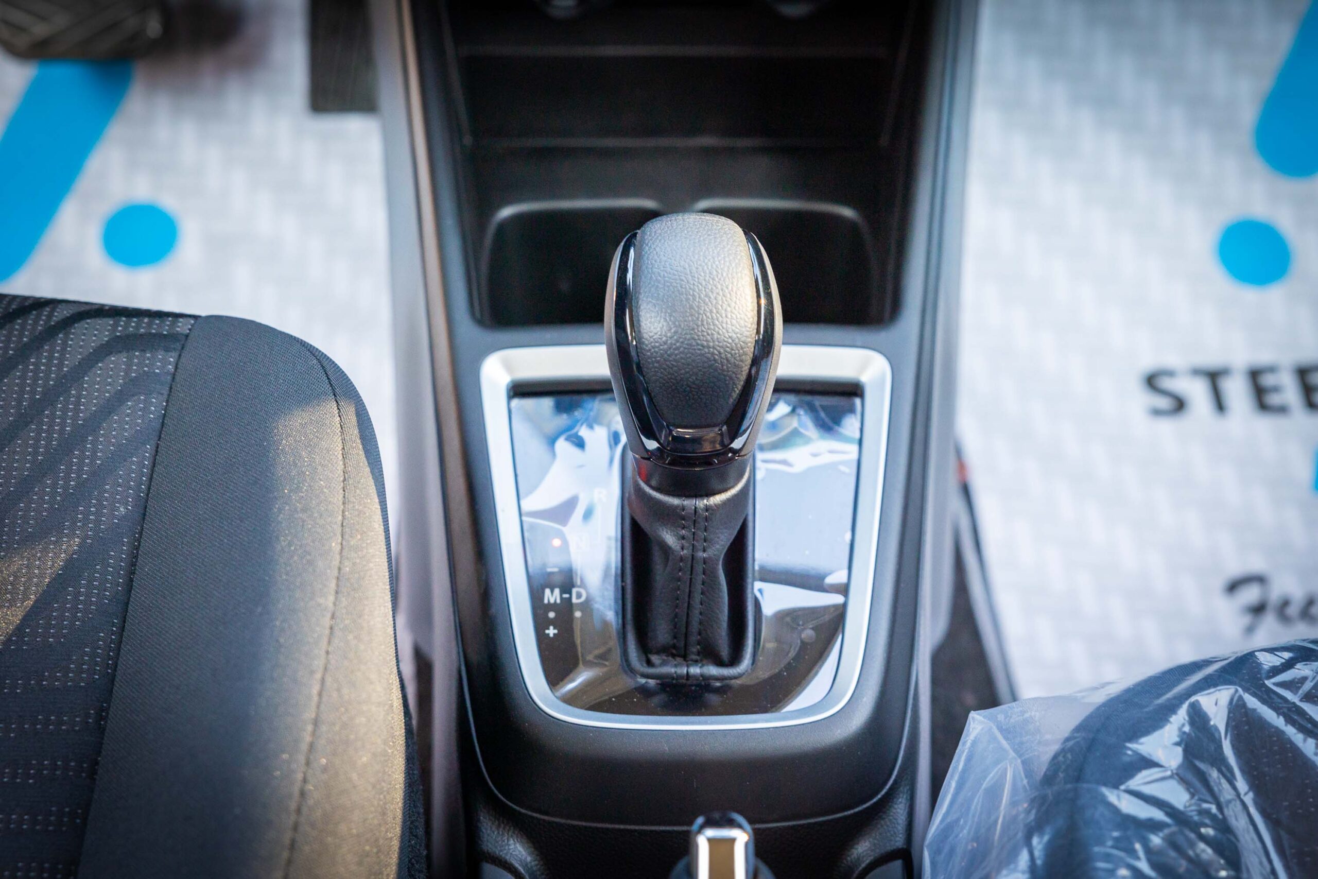 Suzuki Swift 2024 GLX  – Blue