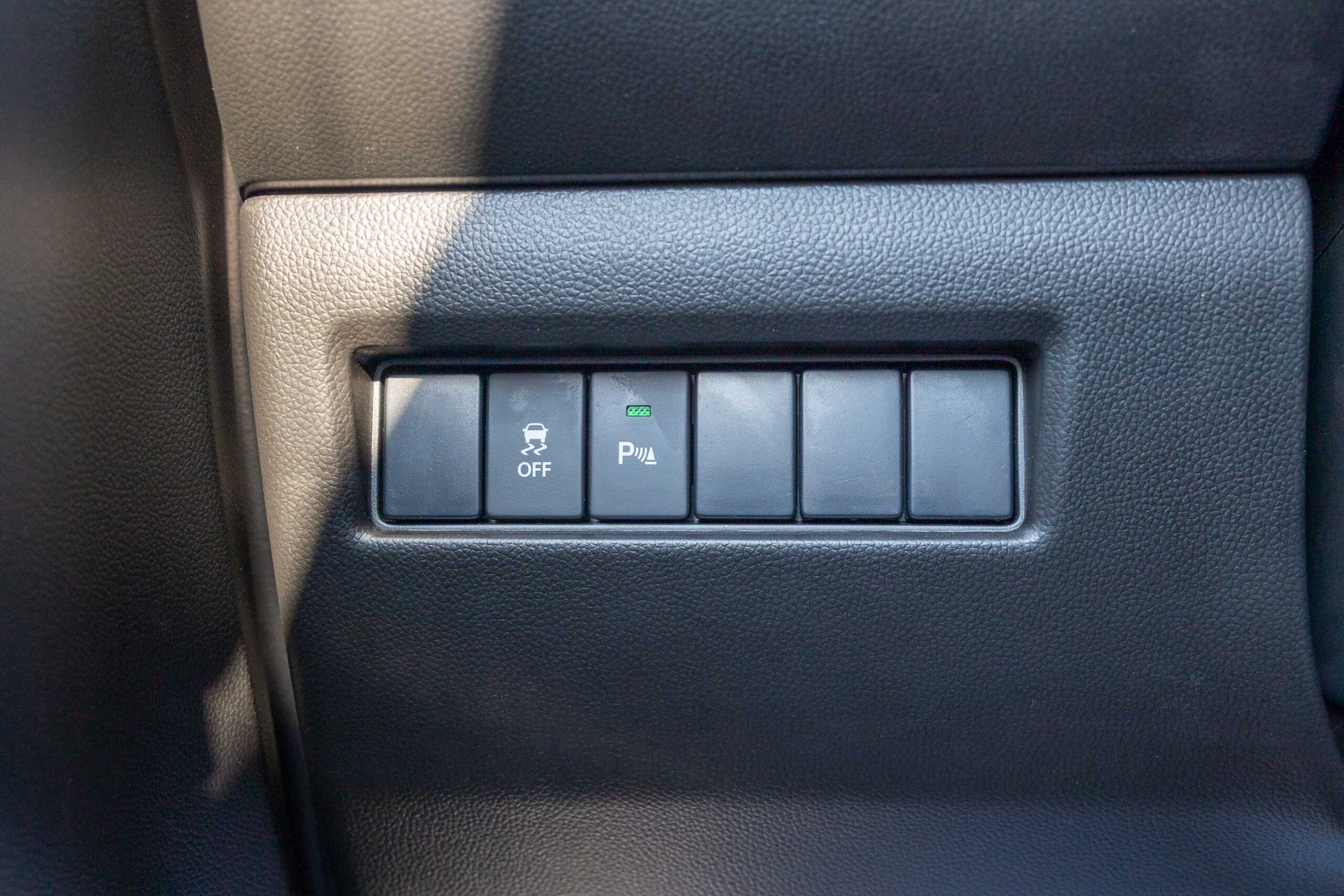 Suzuki Swift 2024 GLX  – Blue