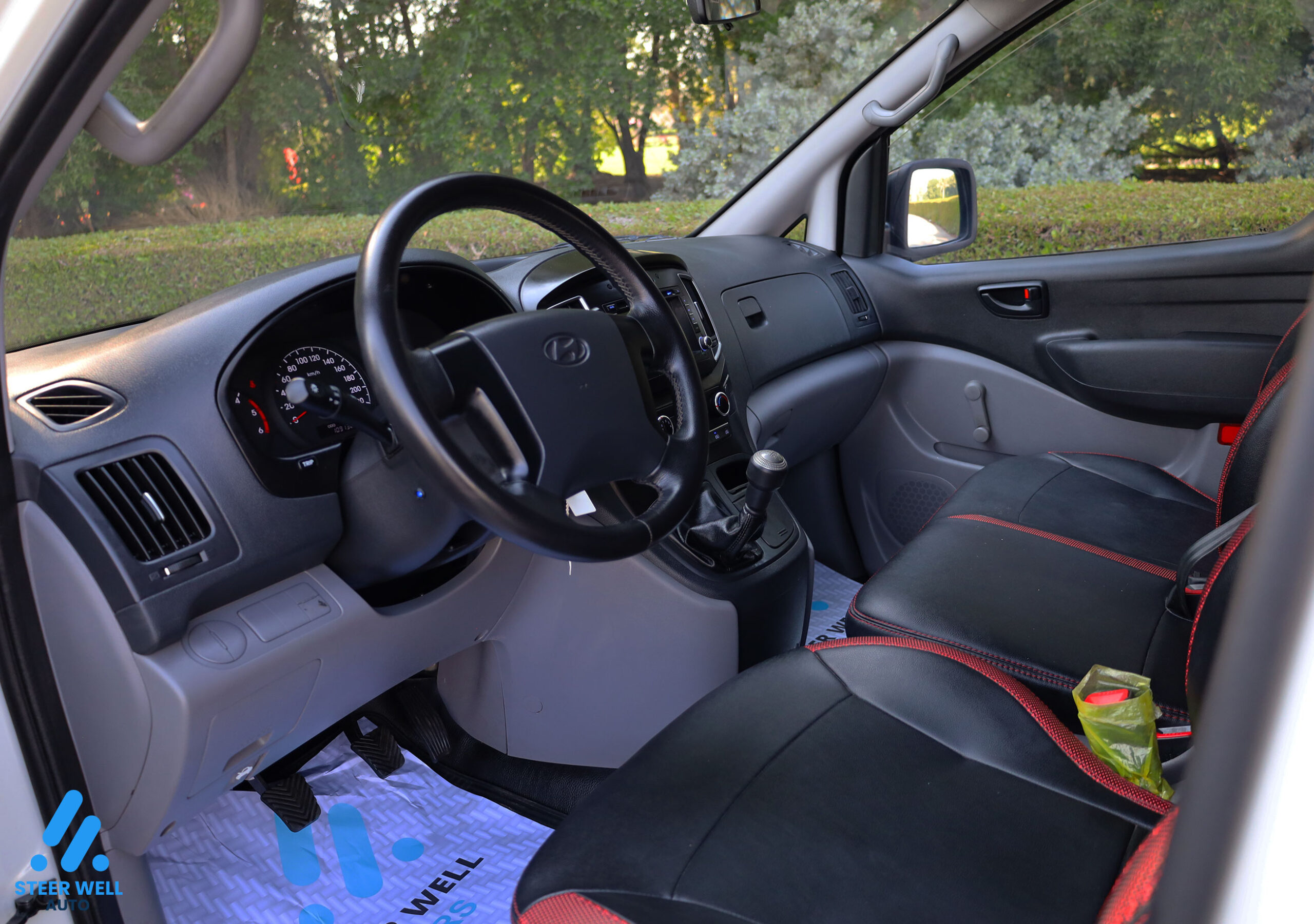 Hyundai H1 cargo van interior