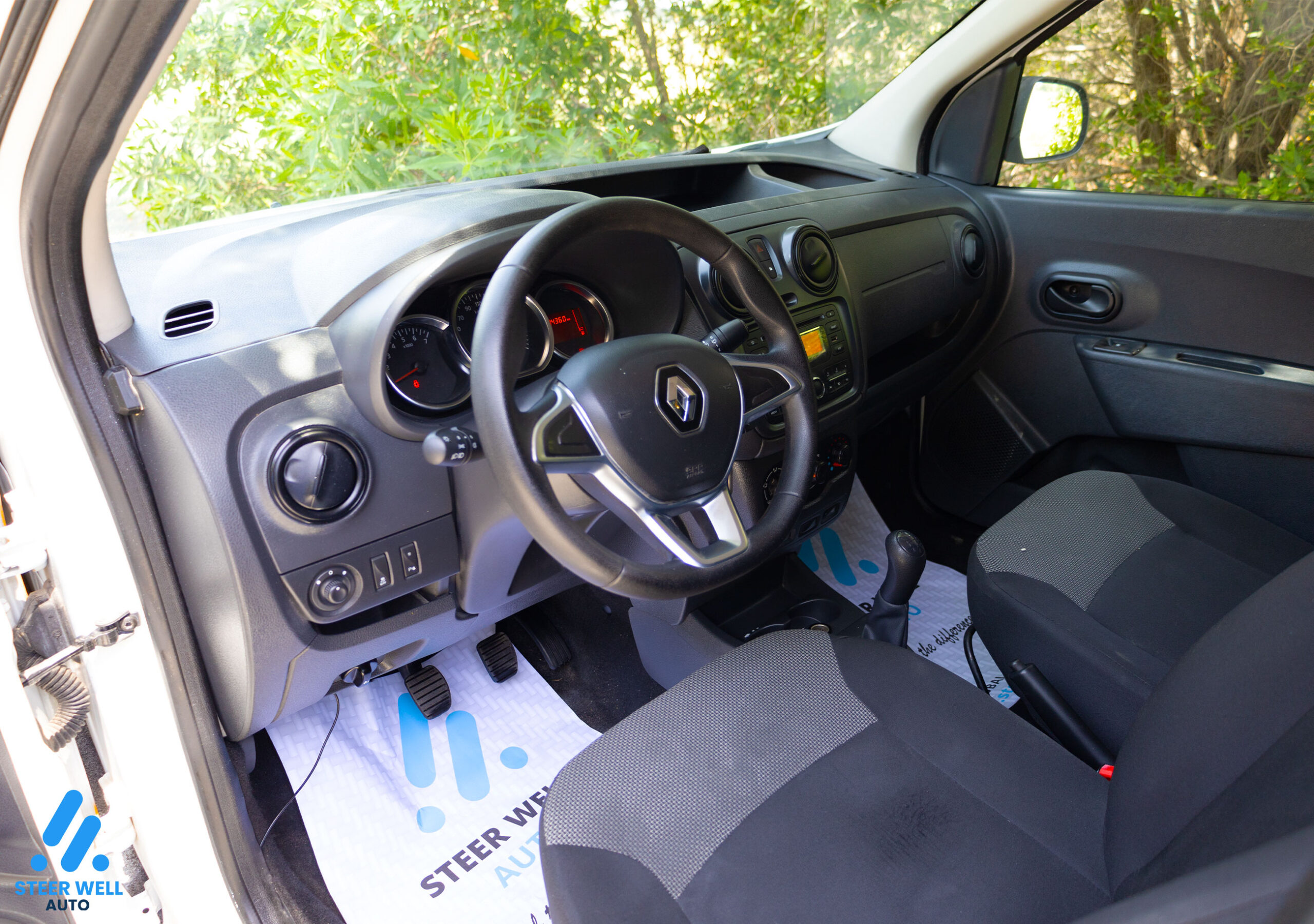 Mini Van For Sale In UAE