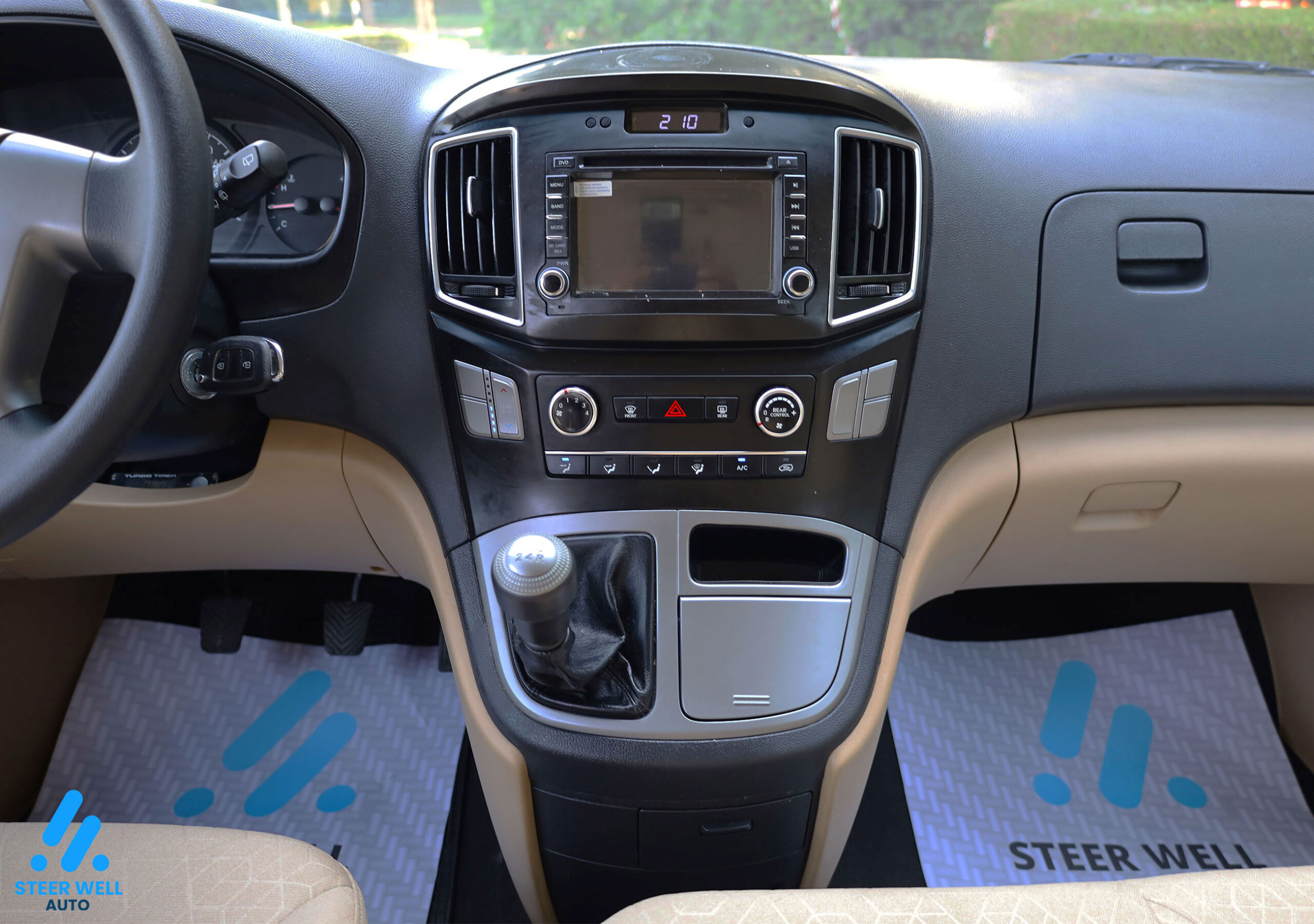 2020 Hyundai H1 /12 Seats Passenger Van –