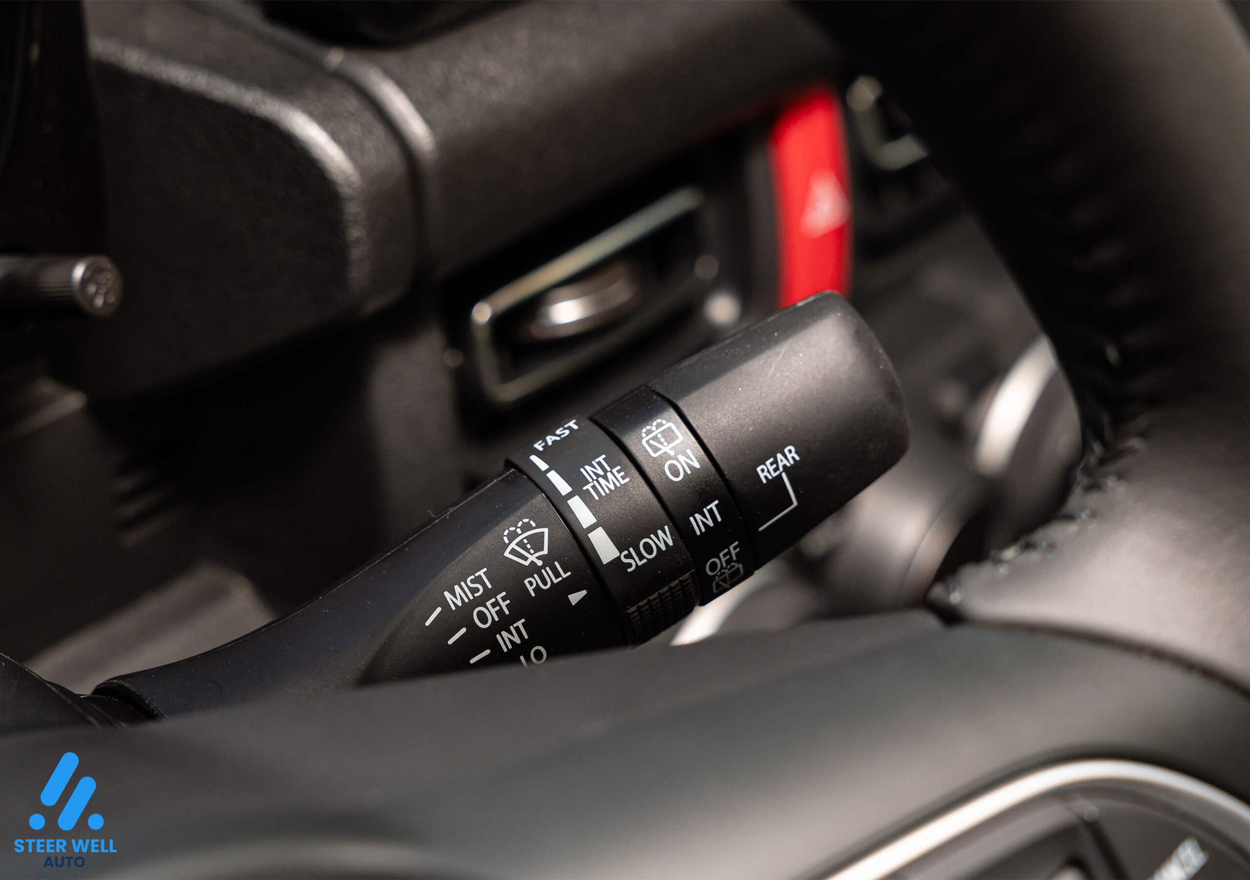 Suzuki Jimny GLX 2025 – Yellow –