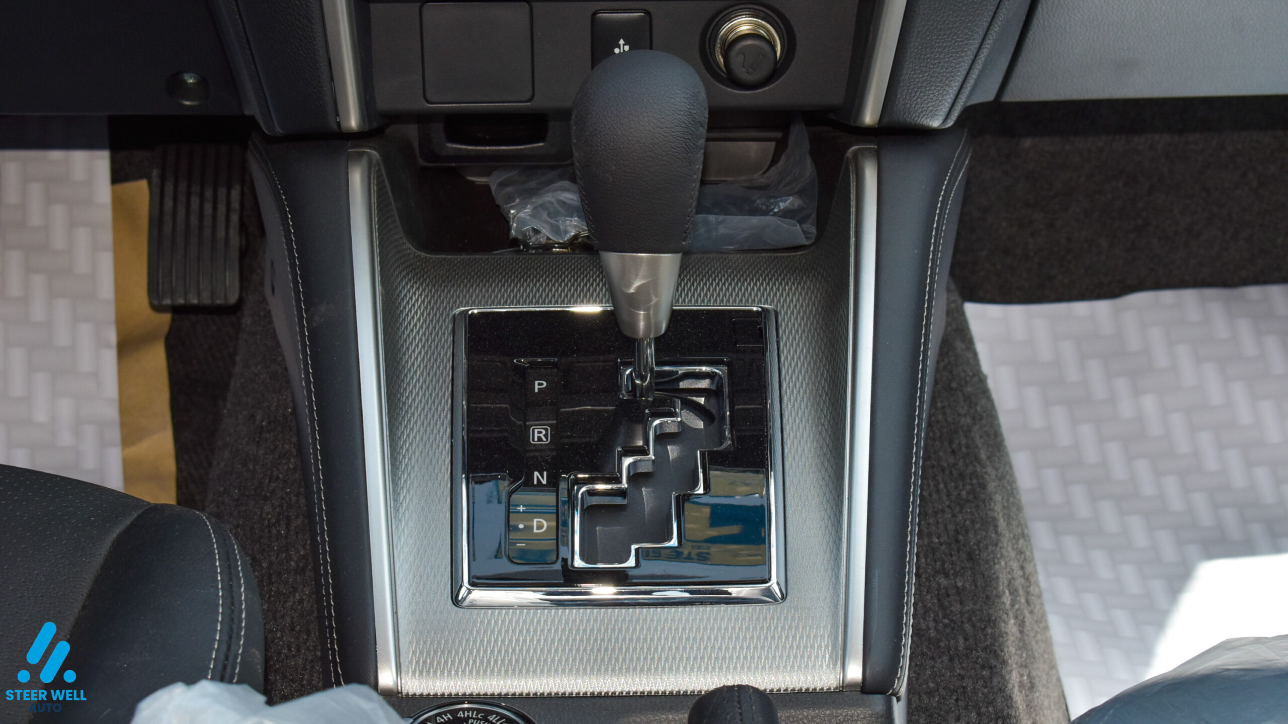 2023 Mitsubishi Sportero For export from UAE