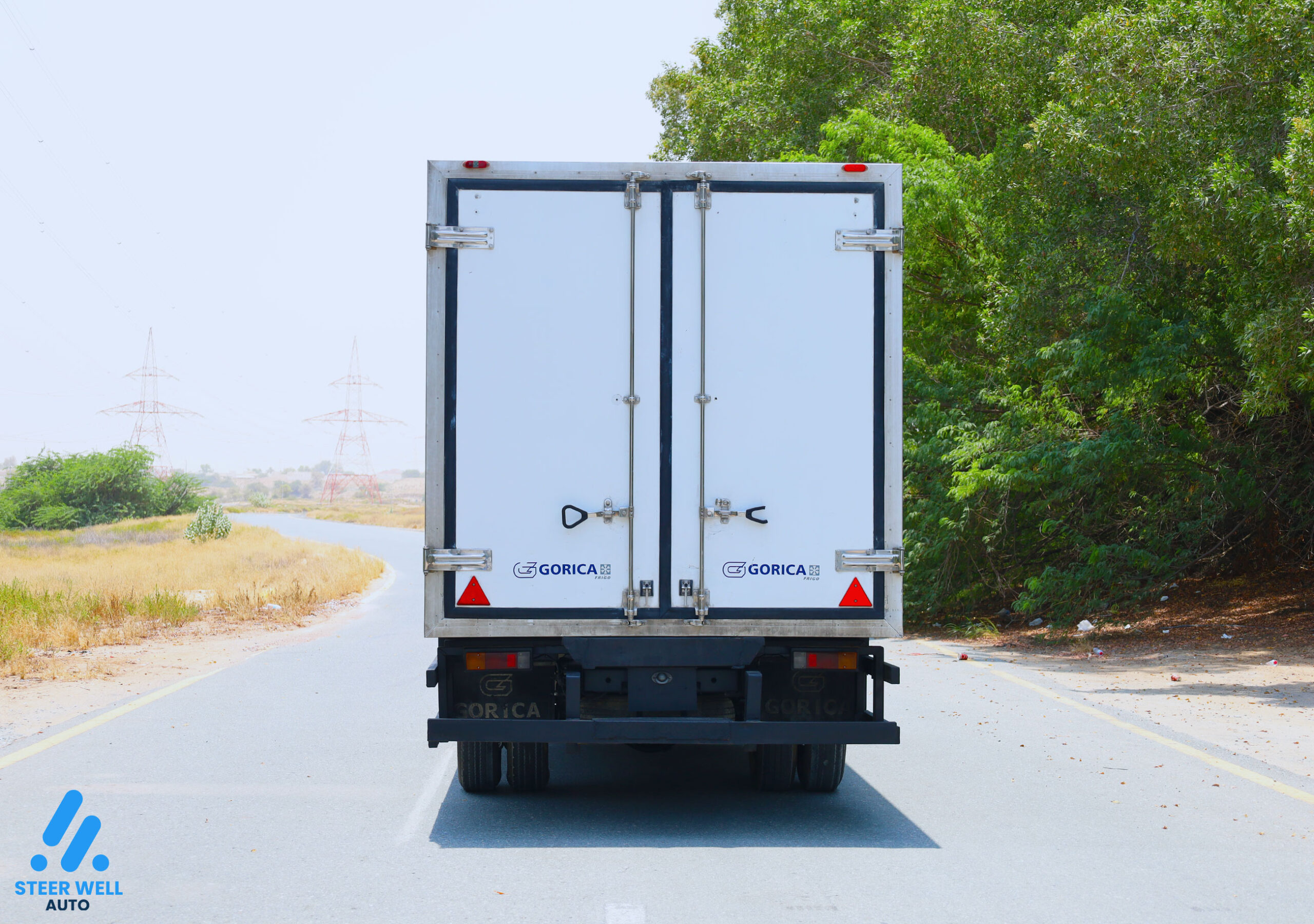 2017 Mitsubishi Canter Freezer Box Truck For Sale In UAE