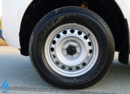 2023 Nissan Navara SE- White