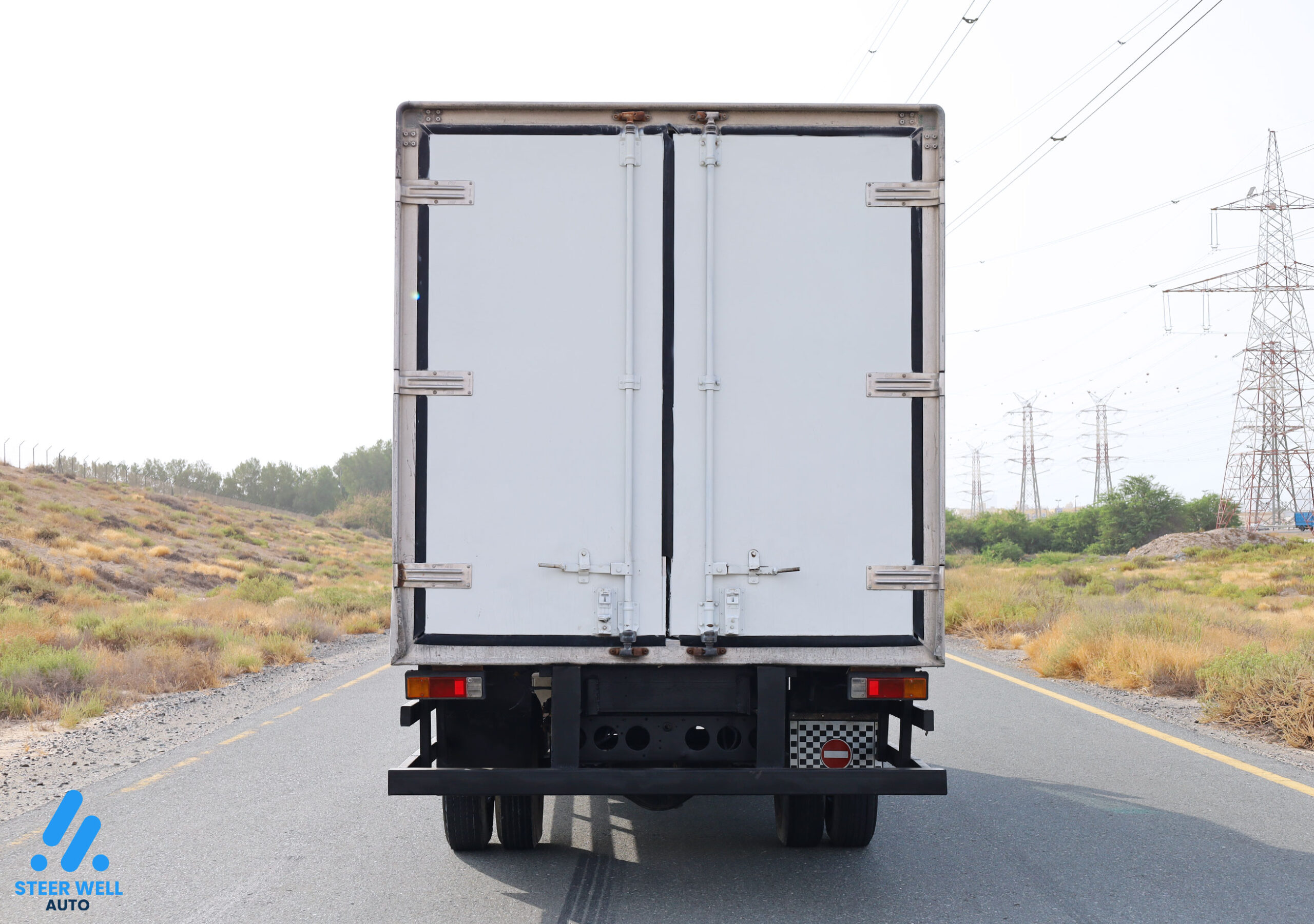 2011 Mitsubishi Canter Freezer Box