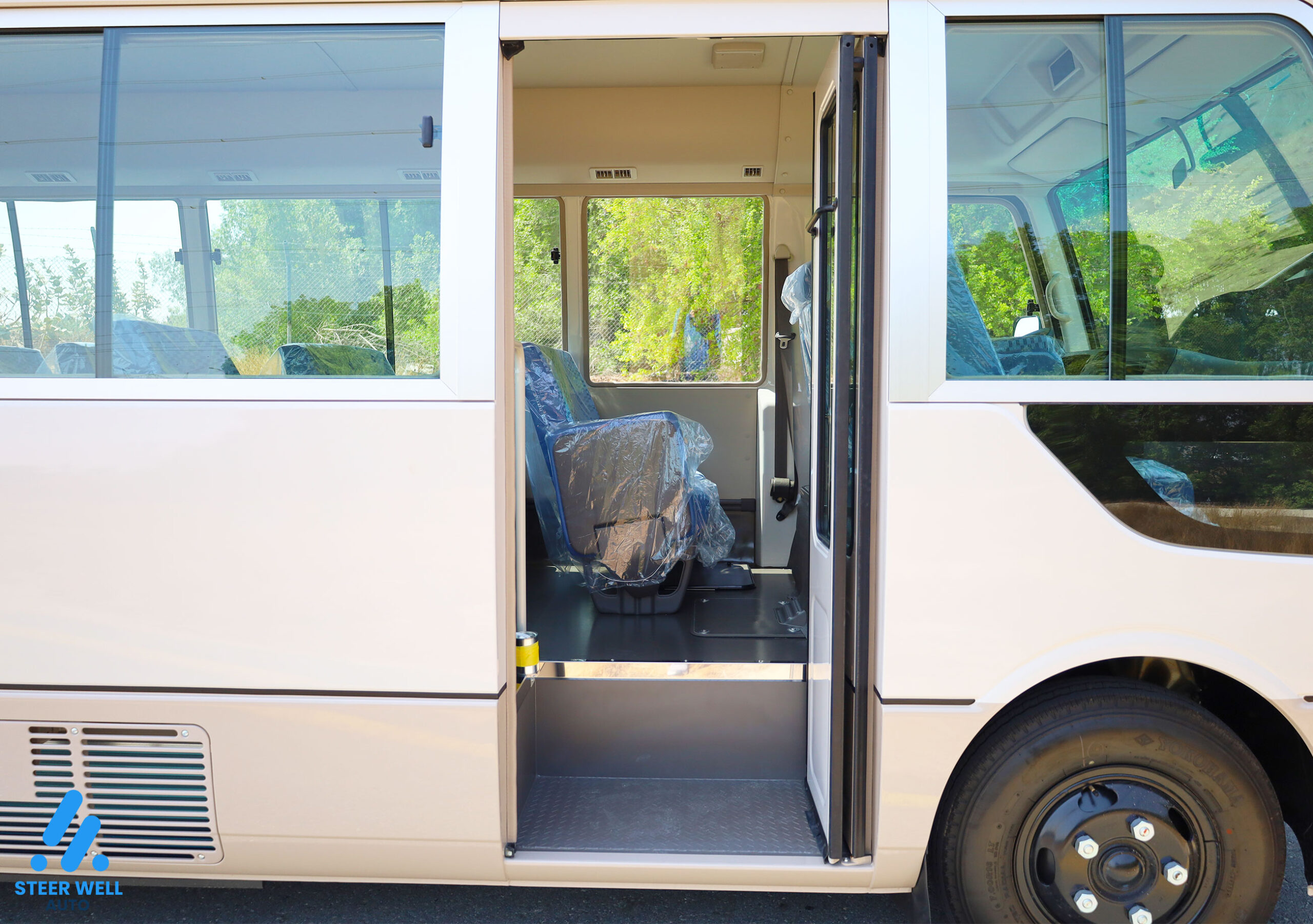 2024 Mitsubishi Rosa Bus for sale In UAE