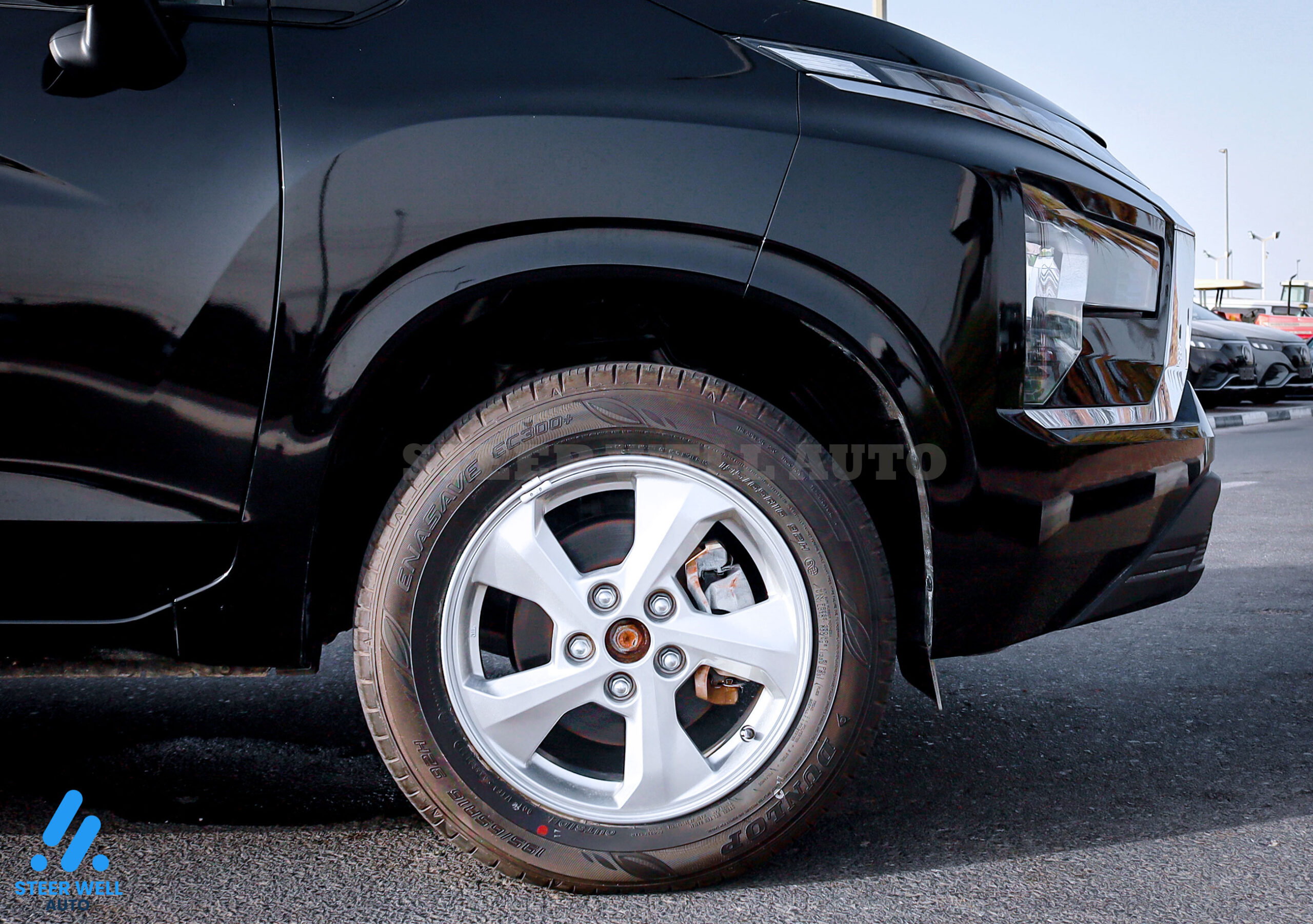 2024 Mitsubishi Xpander MidLine – Black