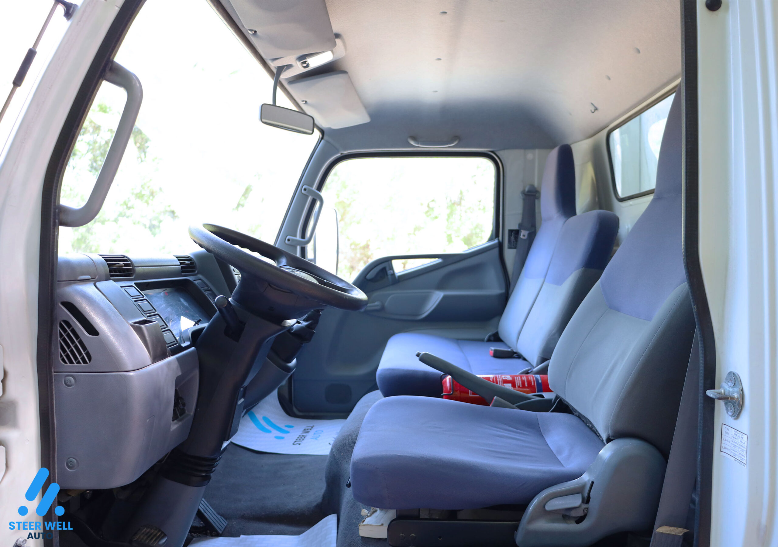 Mitsubishi Fuso Freezer Box for sale In UAE