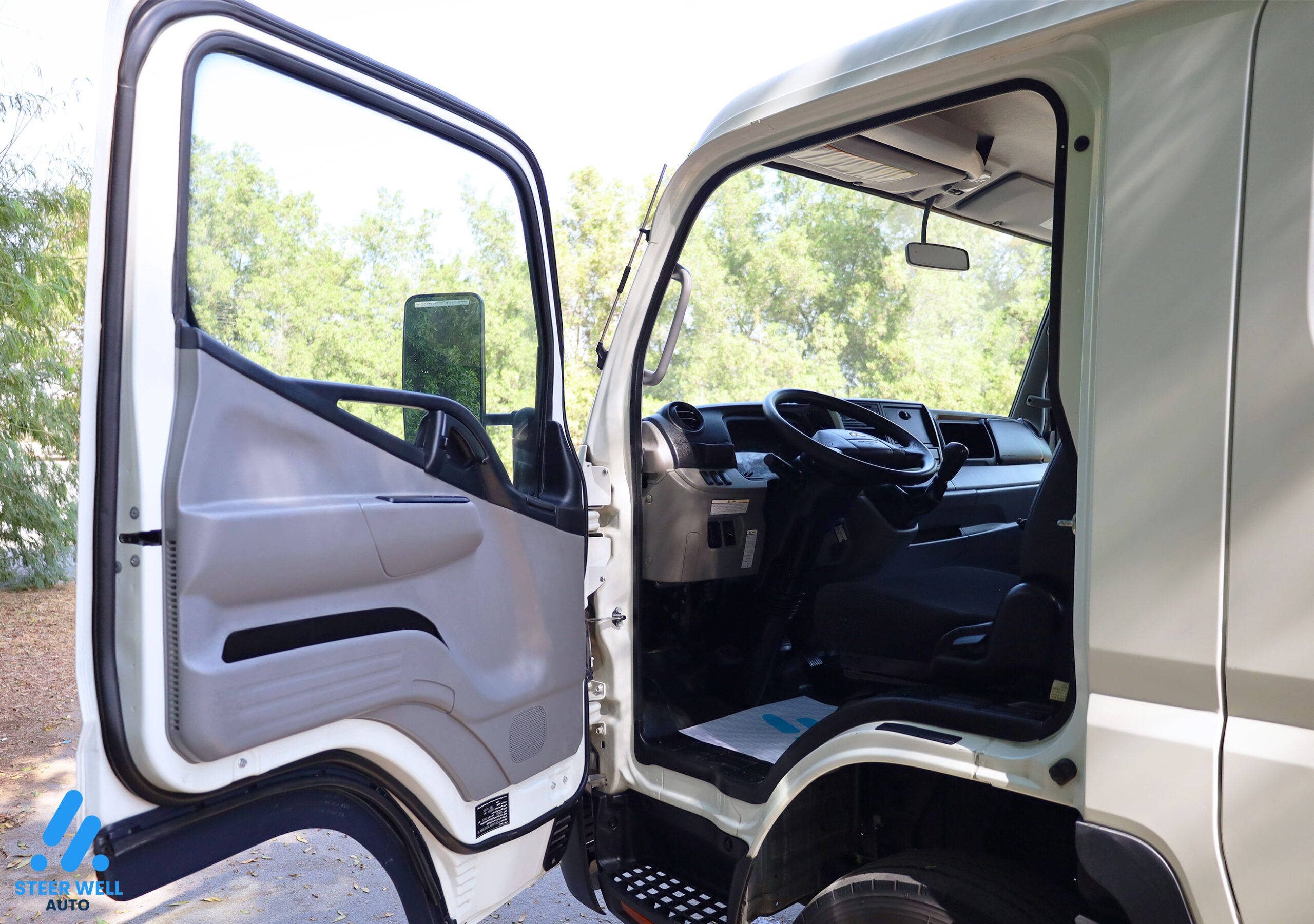 Fuso Cantor For Sale IN UAE