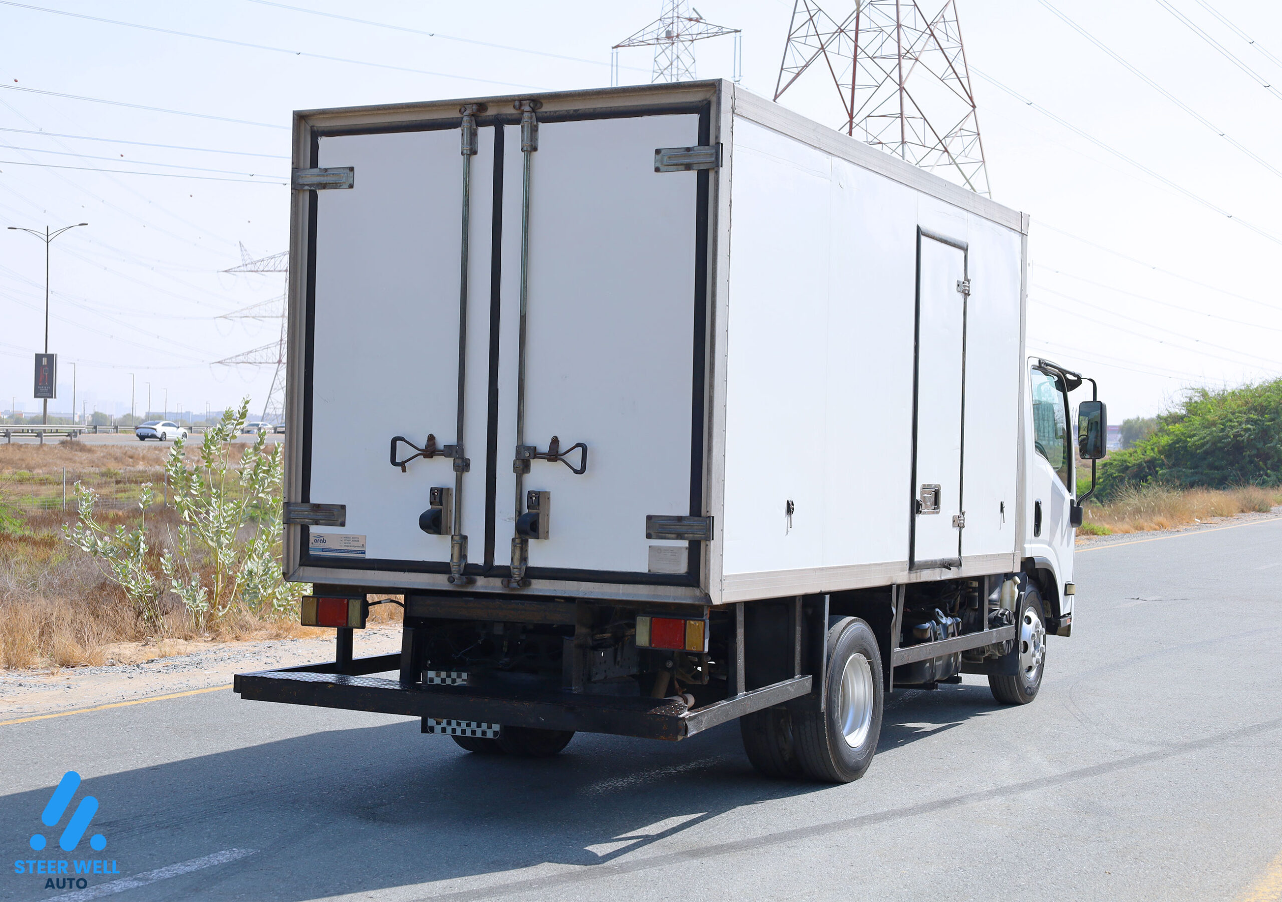Isuzu NPR Freezer Box for sale In UAE