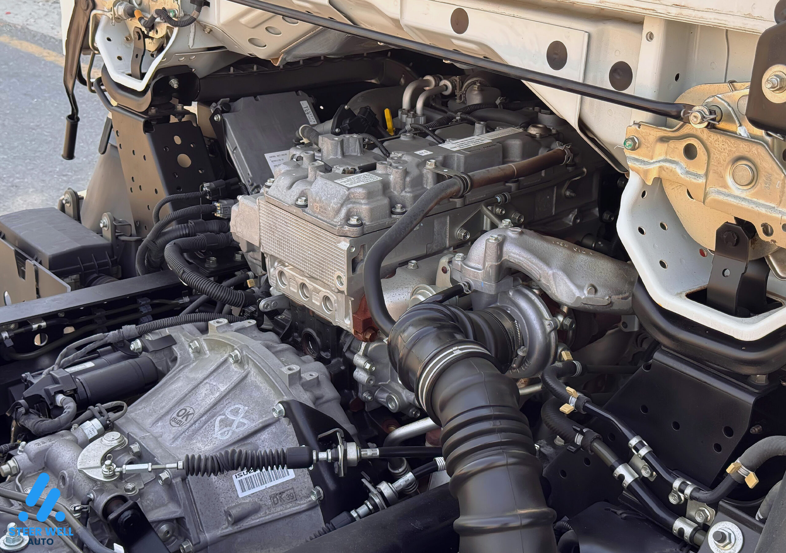 Isuzu NPR For Sale In UAE