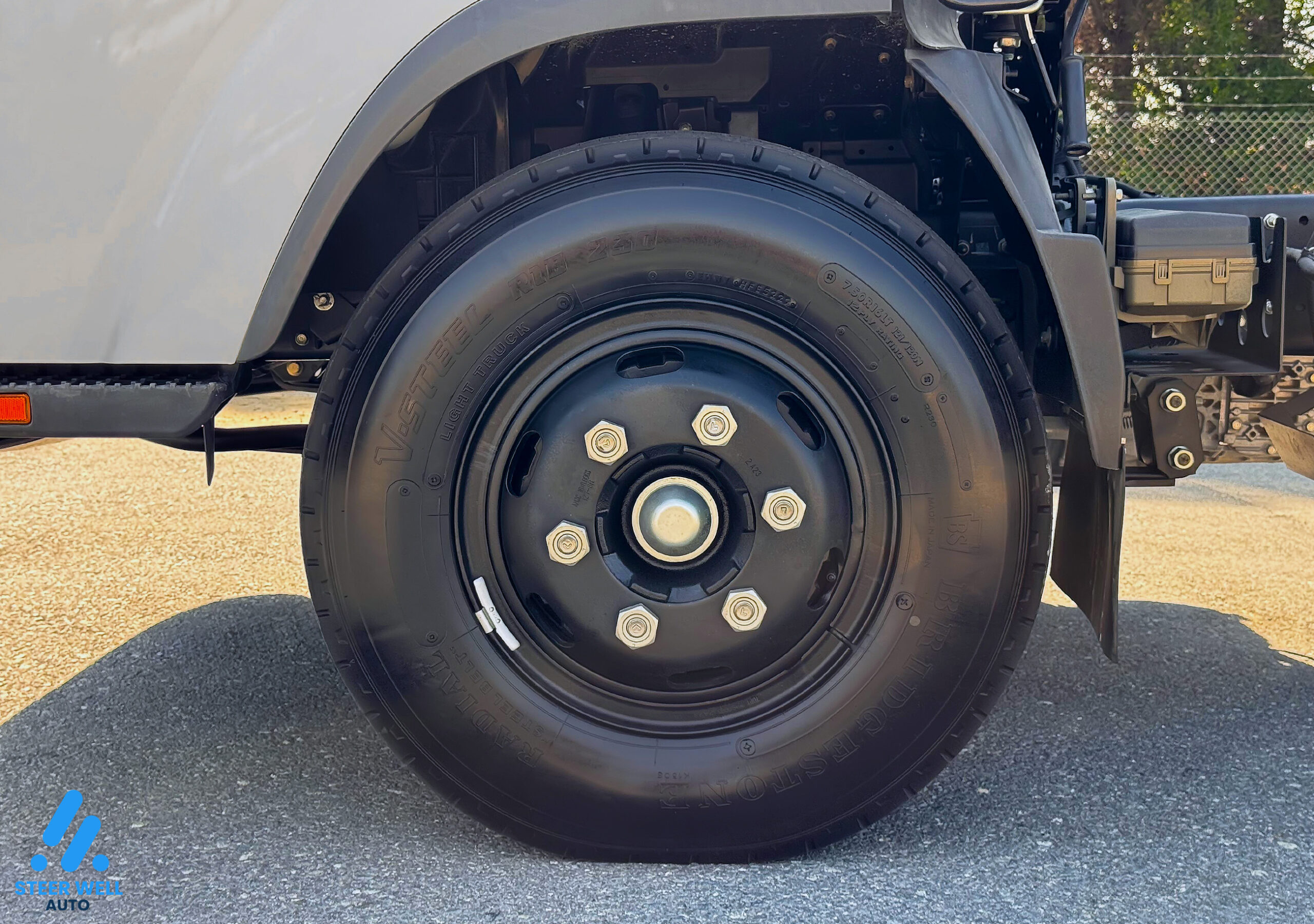 Isuzu NPR For Sale In UAE