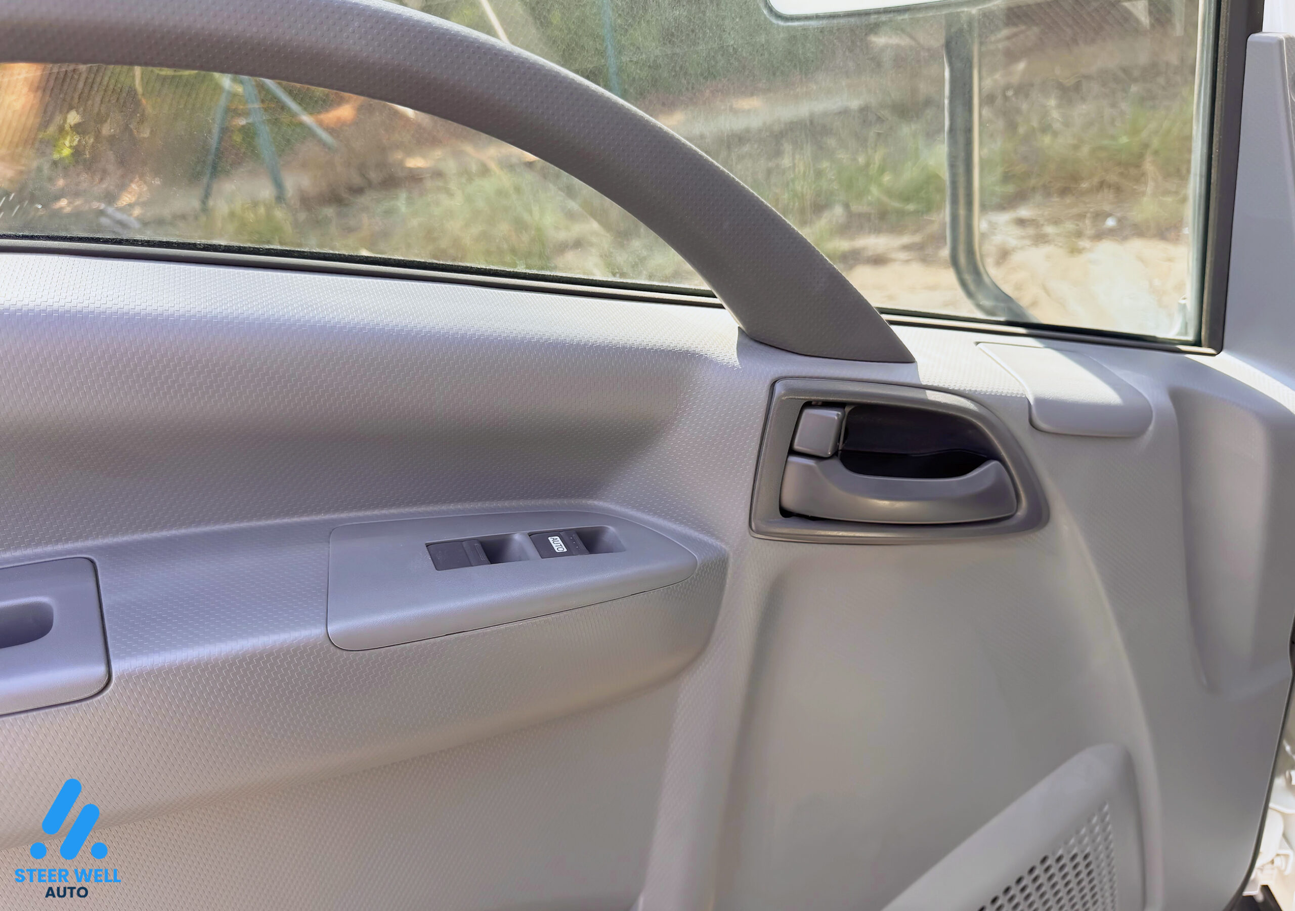 Isuzu NPR For Sale In UAE