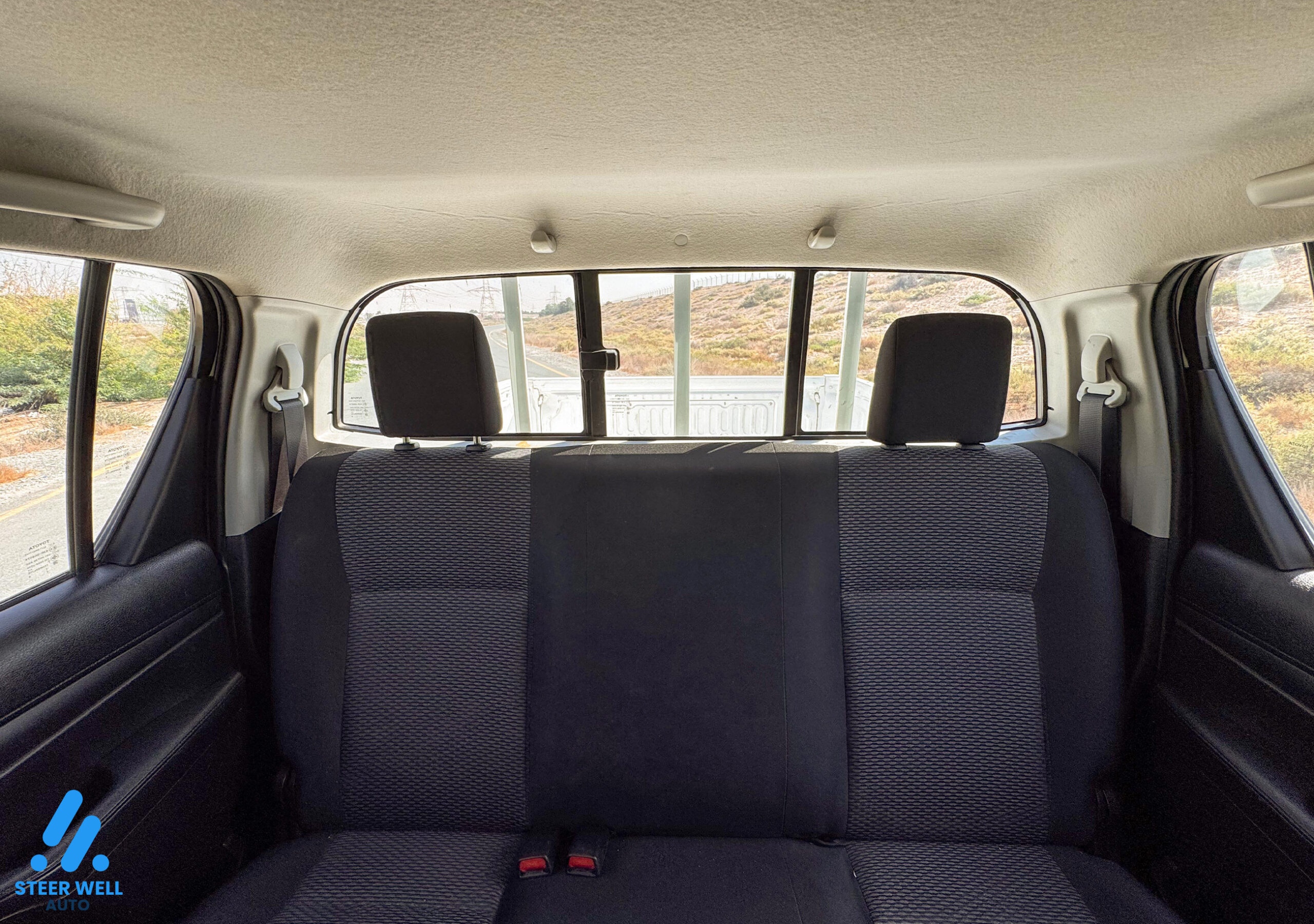 2019 Toyota Hilux GL Double Cabin – White