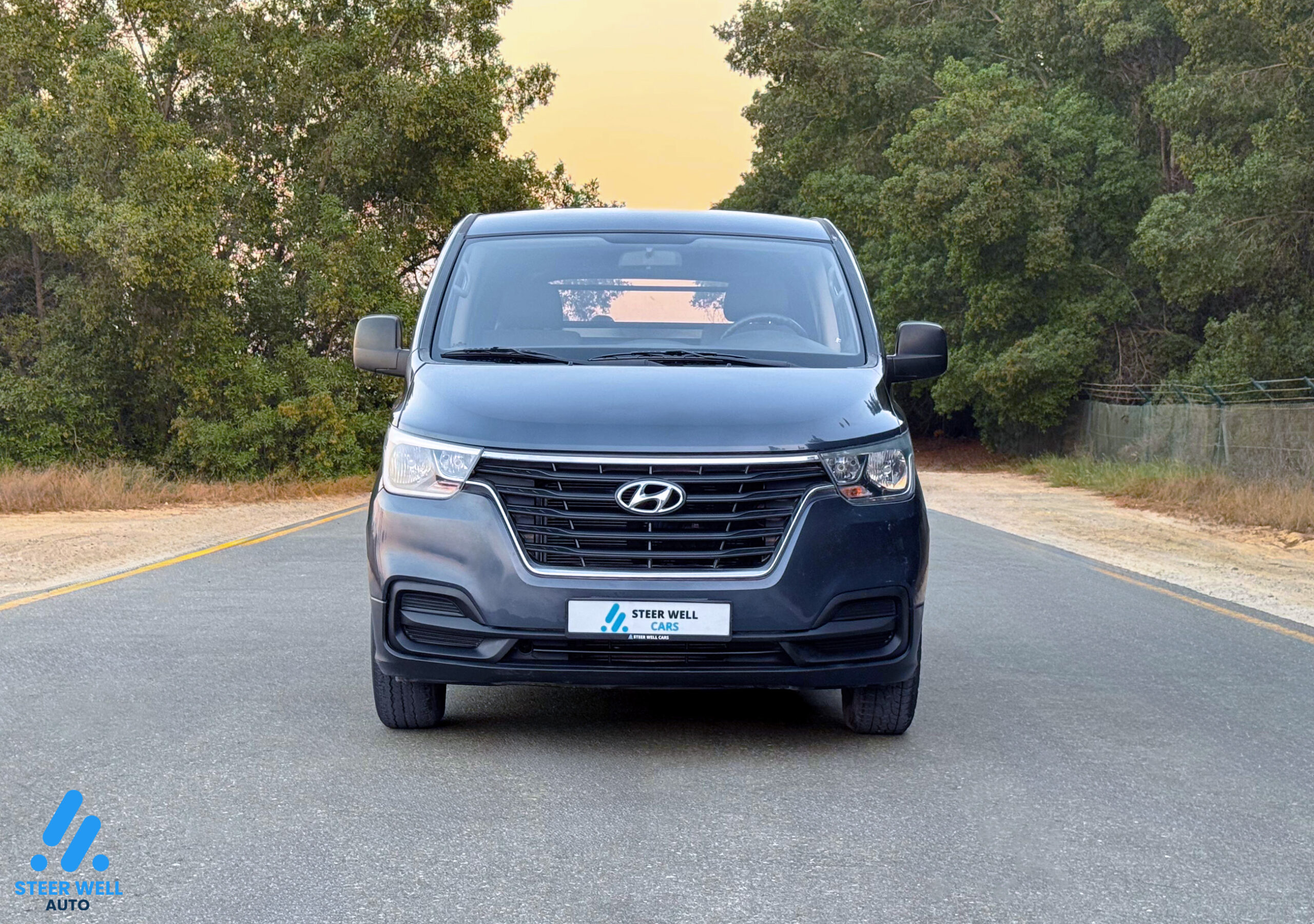 Hyundai H1 Cargo Van 2020 – Blue