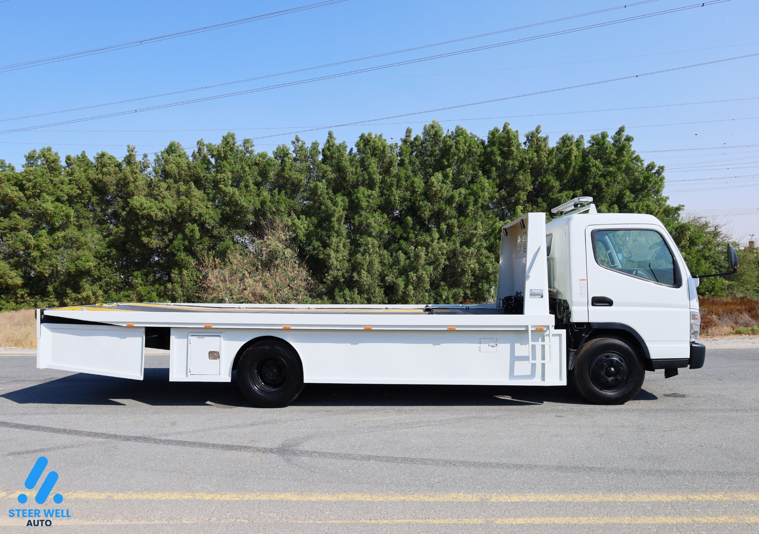 2024 Mitsubishi Canter Tow Truck For Sale In UAE