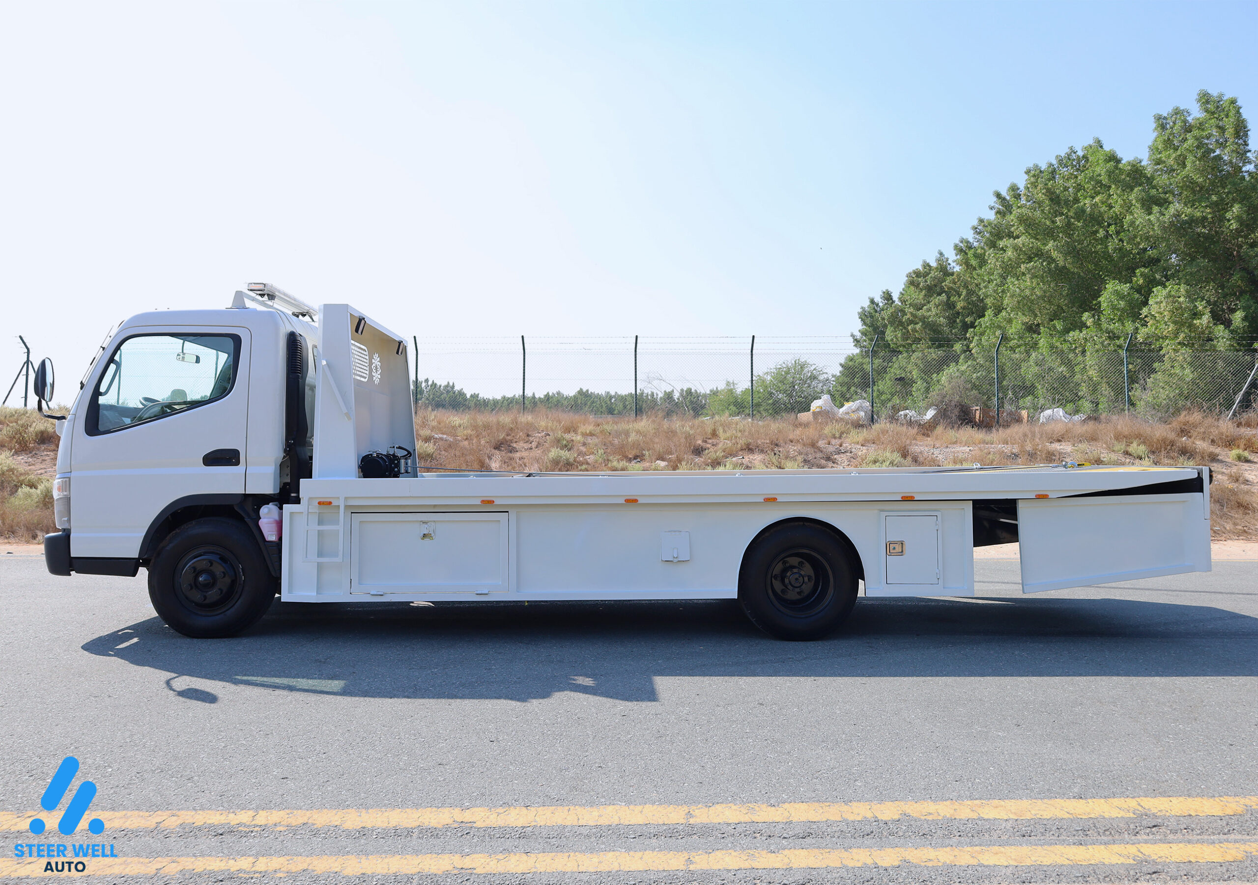 2024 Mitsubishi Canter Tow Truck For Sale In UAE