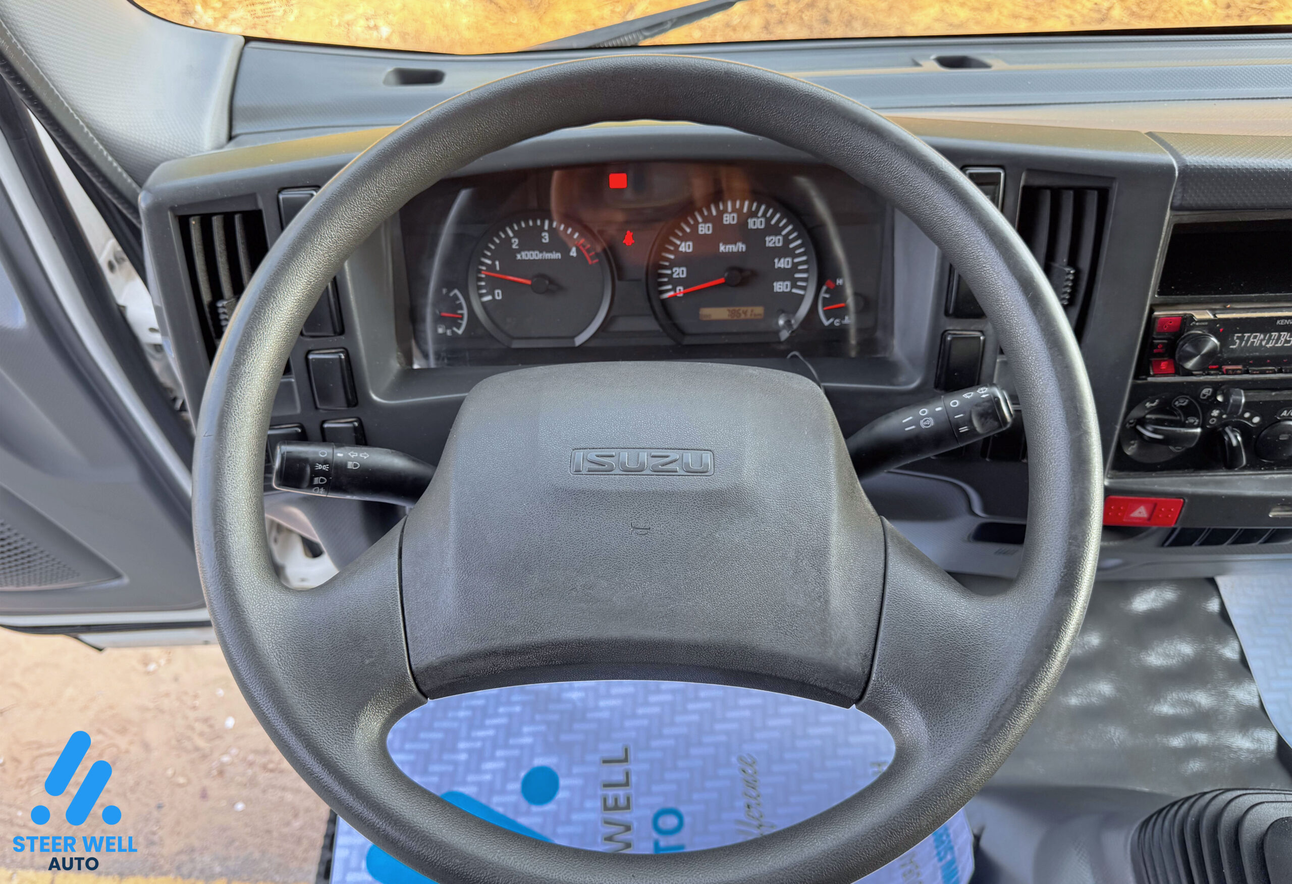 Isuzu NPR Freezer Box for sale In UAE