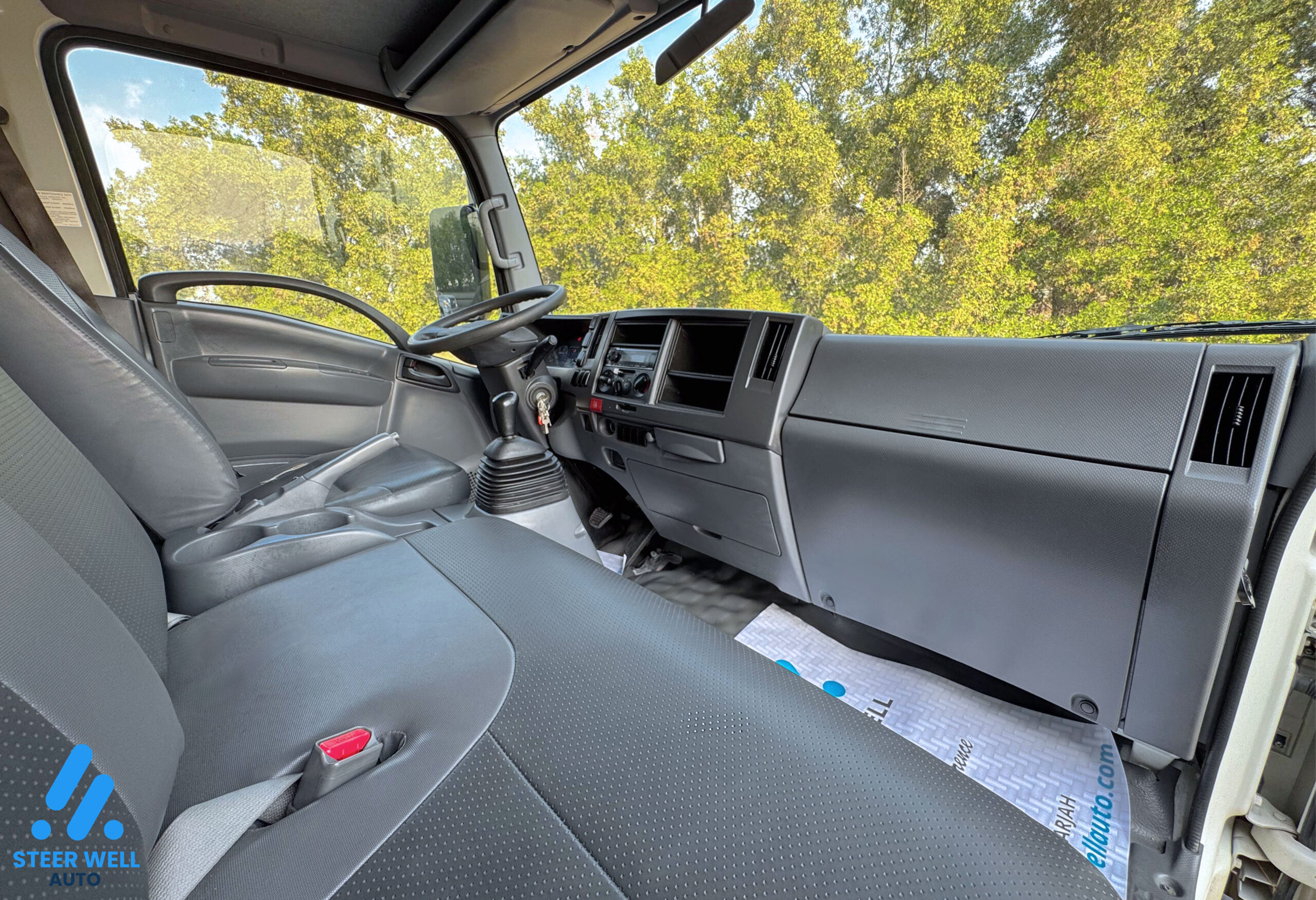 Isuzu NPR Freezer Box for sale In UAE