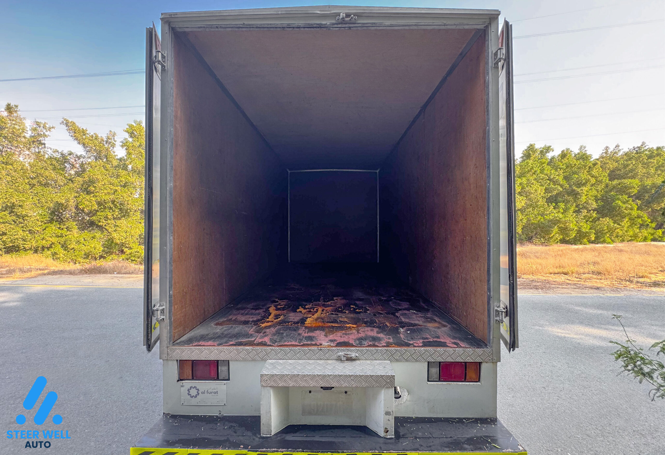 Isuzu NPR Freezer Box for sale In UAE